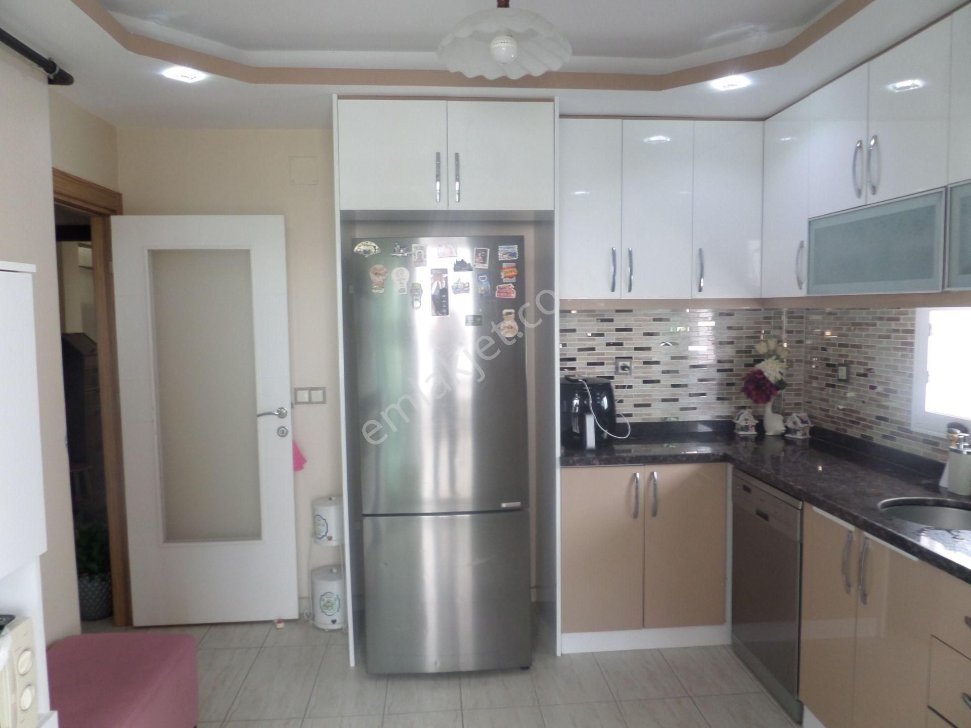 100.yılda,kriminal Civarı,3.kat,3+1,kapalı Mut.satılık Daire - Görsel 2