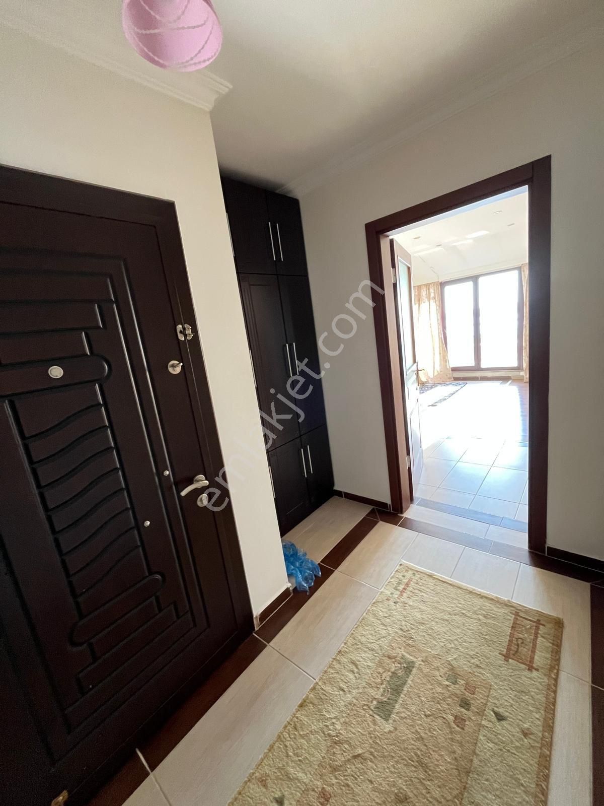 Büyükçekmece Cumhuriyet Mah Yeni Binada Deniz Manzaralı Eşyalı 2+1 Kiralık Teras - Görsel 12