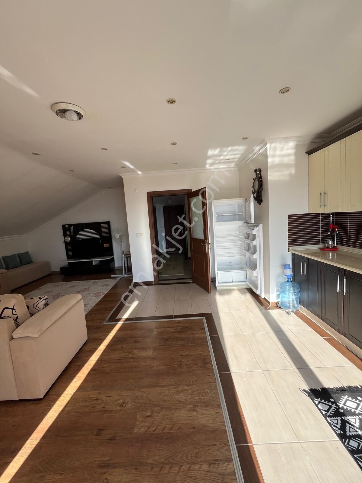 Büyükçekmece Cumhuriyet Mah Yeni Binada Deniz Manzaralı Eşyalı 2+1 Kiralık Teras - Görsel 9