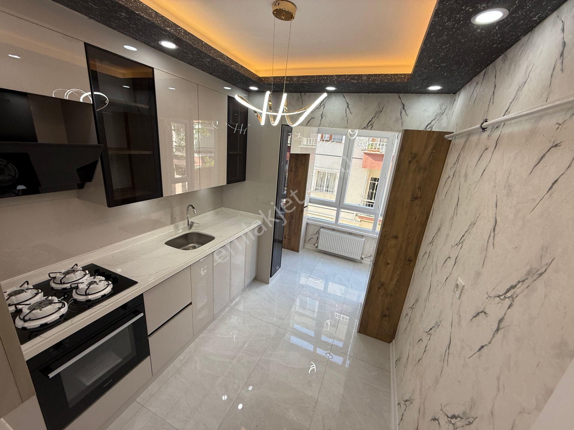 Sincan Andiçen Mah Kat Konumunda Salon Bagımsız 125m2 3+1 Daire