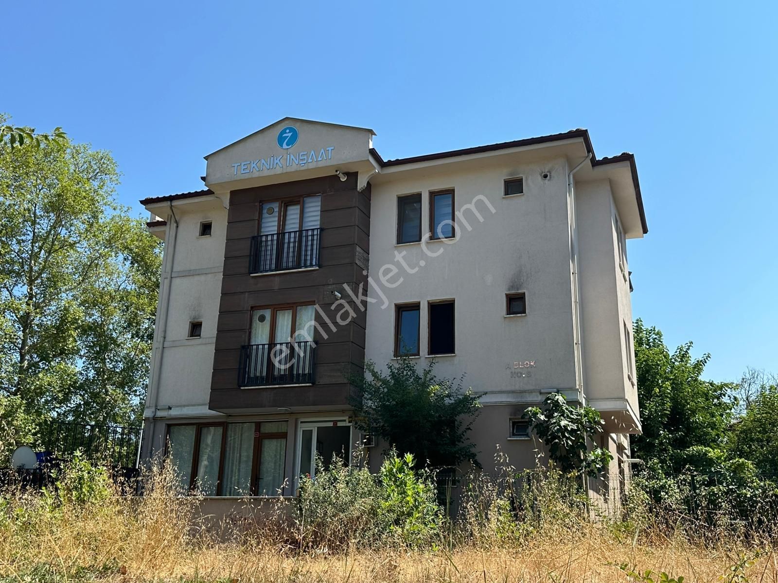 Bilgin Emlaktan Merkezi Konumda Kullanışlı 1+1 Kiralık Daire