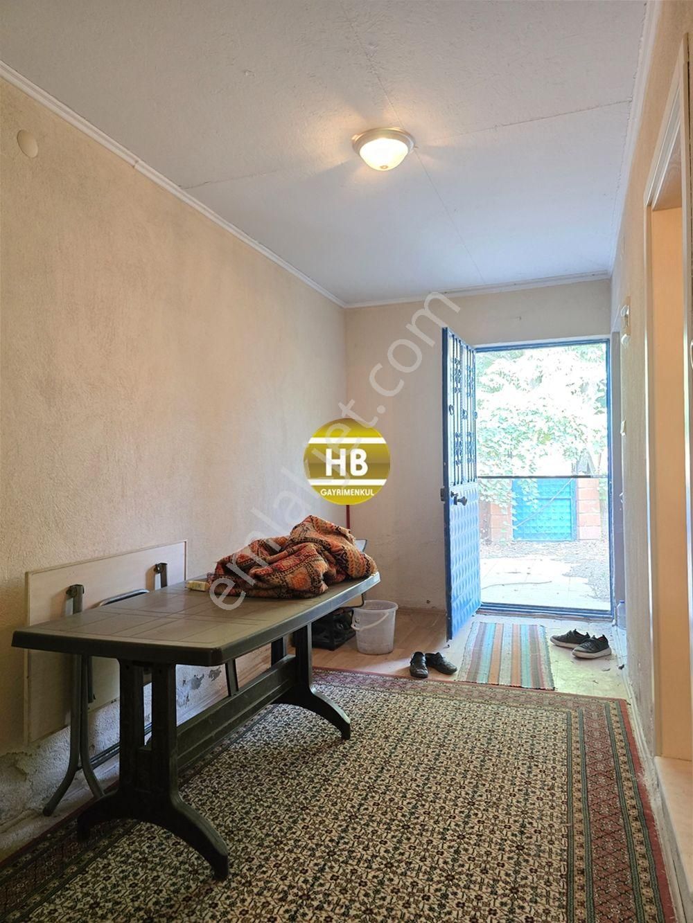 Hb'den Satılık Müstakil Ev, 3300 M² Arsa, Geniş Teras Ve Bahçe Kullanımı, Mükemmel Yatırım Fırsatı - Görsel 31