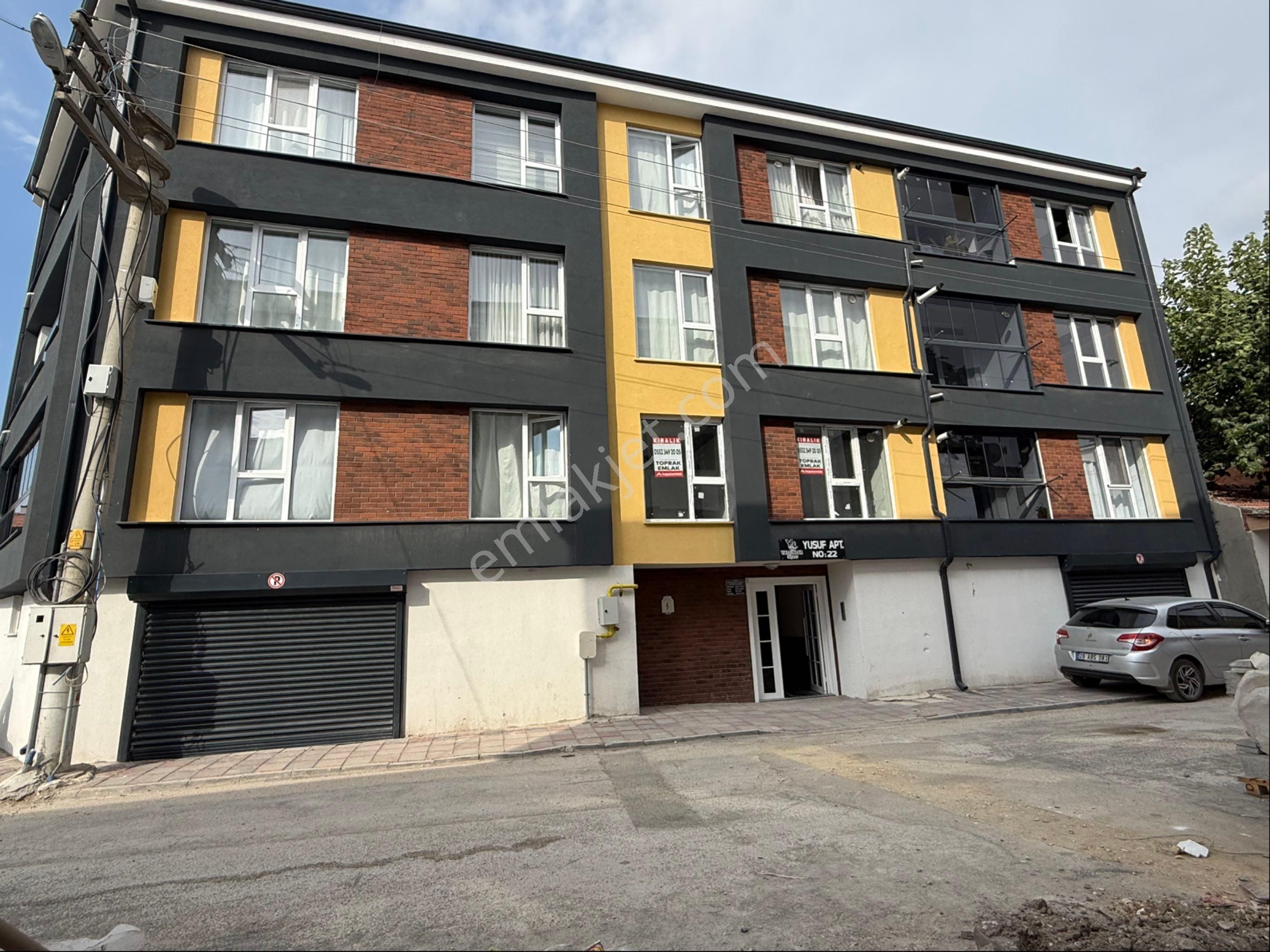Toprak Emlaktan Zafer Mah.de Büyük Park Yakını Sıfır Kiralık 1+1