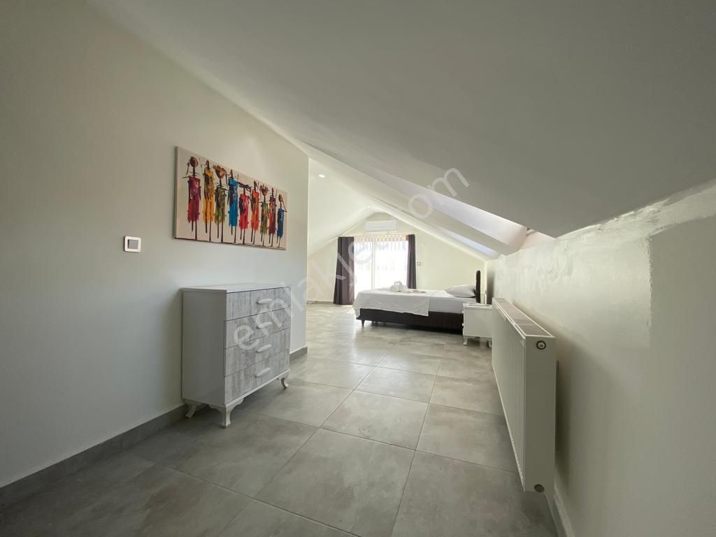 Aclass'dan Kusadasında Satılık Özel Havuz / Otopark 500 M2 Bahçe-asansorlu-5+1 Tamamı Müstakil - Görsel 19