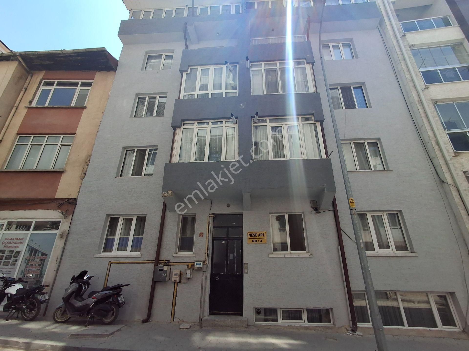 Akarbaşı'nda Acil Satılık 2+1 Daire