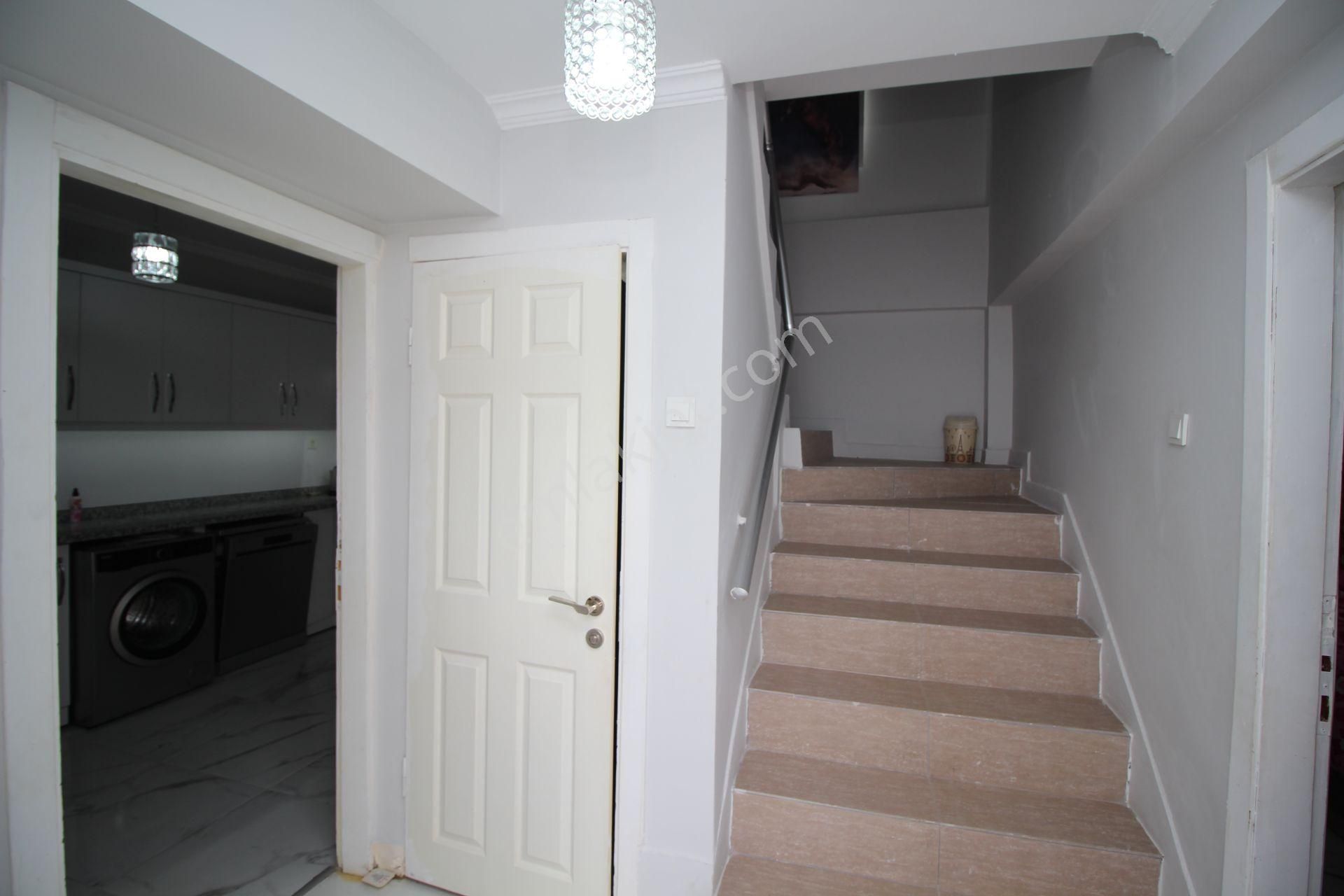 Alanya'da Keşefli Mah Deniz Manzaralı Uygun Fiyatl Eşyalı Villa - Görsel 13