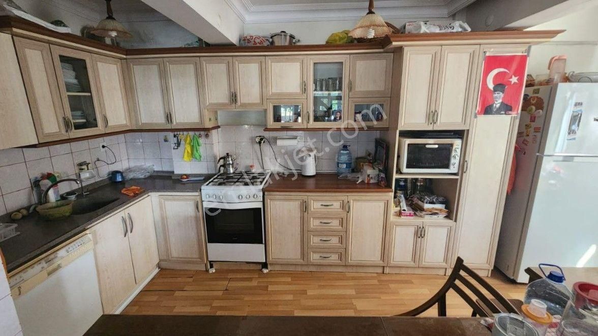 Altınkum Merkezde Denize 300 Adım Geniş Teraslı Bahçeli 4+1 Villa - Görsel 6