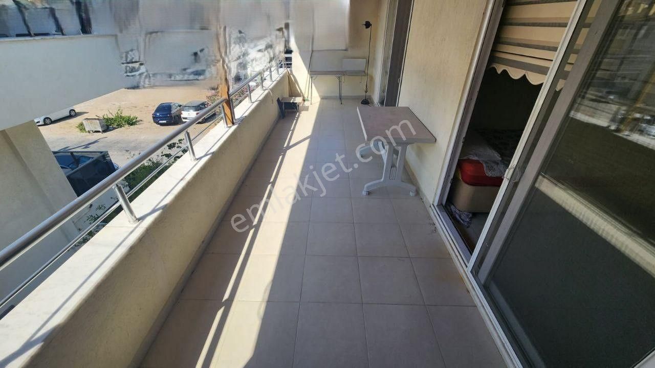 Altınkum Merkezde Denize 300 Adım Geniş Teraslı Bahçeli 4+1 Villa - Görsel 23