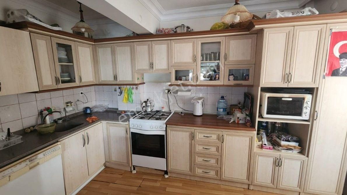 Altınkum Merkezde Denize 300 Adım Geniş Teraslı Bahçeli 4+1 Villa - Görsel 7