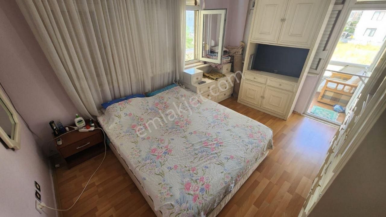 Altınkum Merkezde Denize 300 Adım Geniş Teraslı Bahçeli 4+1 Villa - Görsel 12