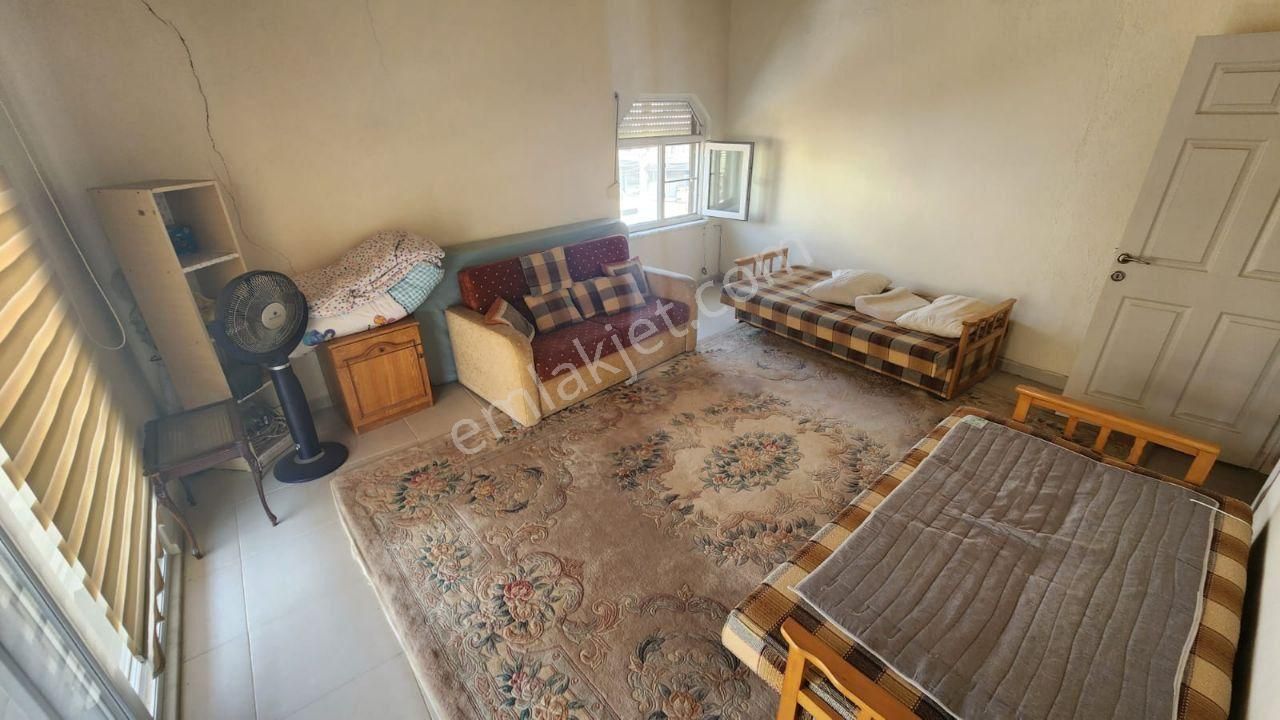 Altınkum Merkezde Denize 300 Adım Geniş Teraslı Bahçeli 4+1 Villa - Görsel 17