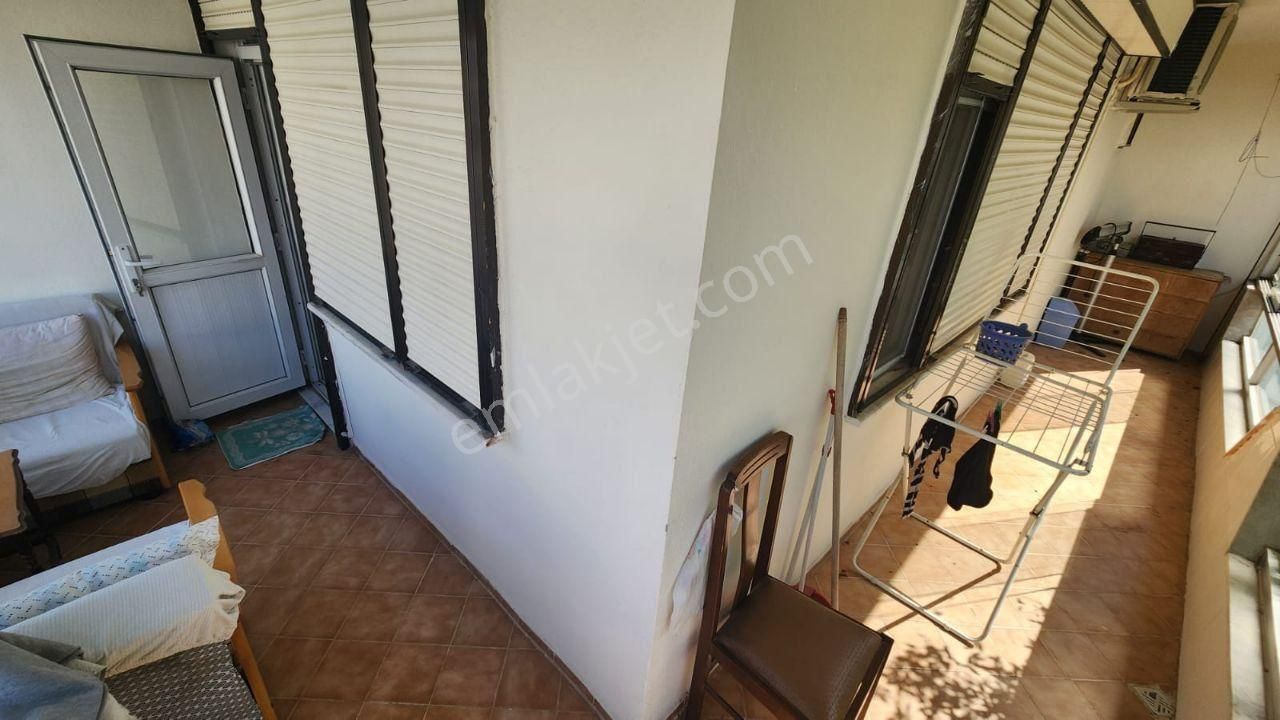 Altınkum Merkezde Denize 300 Adım Geniş Teraslı Bahçeli 4+1 Villa - Görsel 15