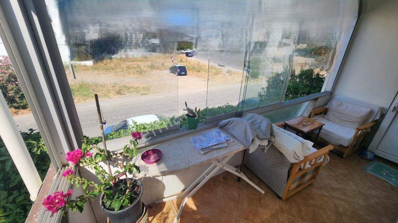 Altınkum Merkezde Denize 300 Adım Geniş Teraslı Bahçeli 4+1 Villa - Görsel 16