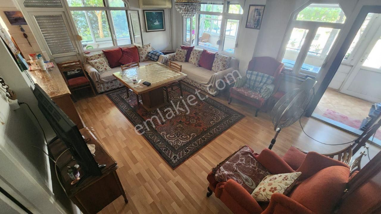 Altınkum Merkezde Denize 300 Adım Geniş Teraslı Bahçeli 4+1 Villa - Görsel 2