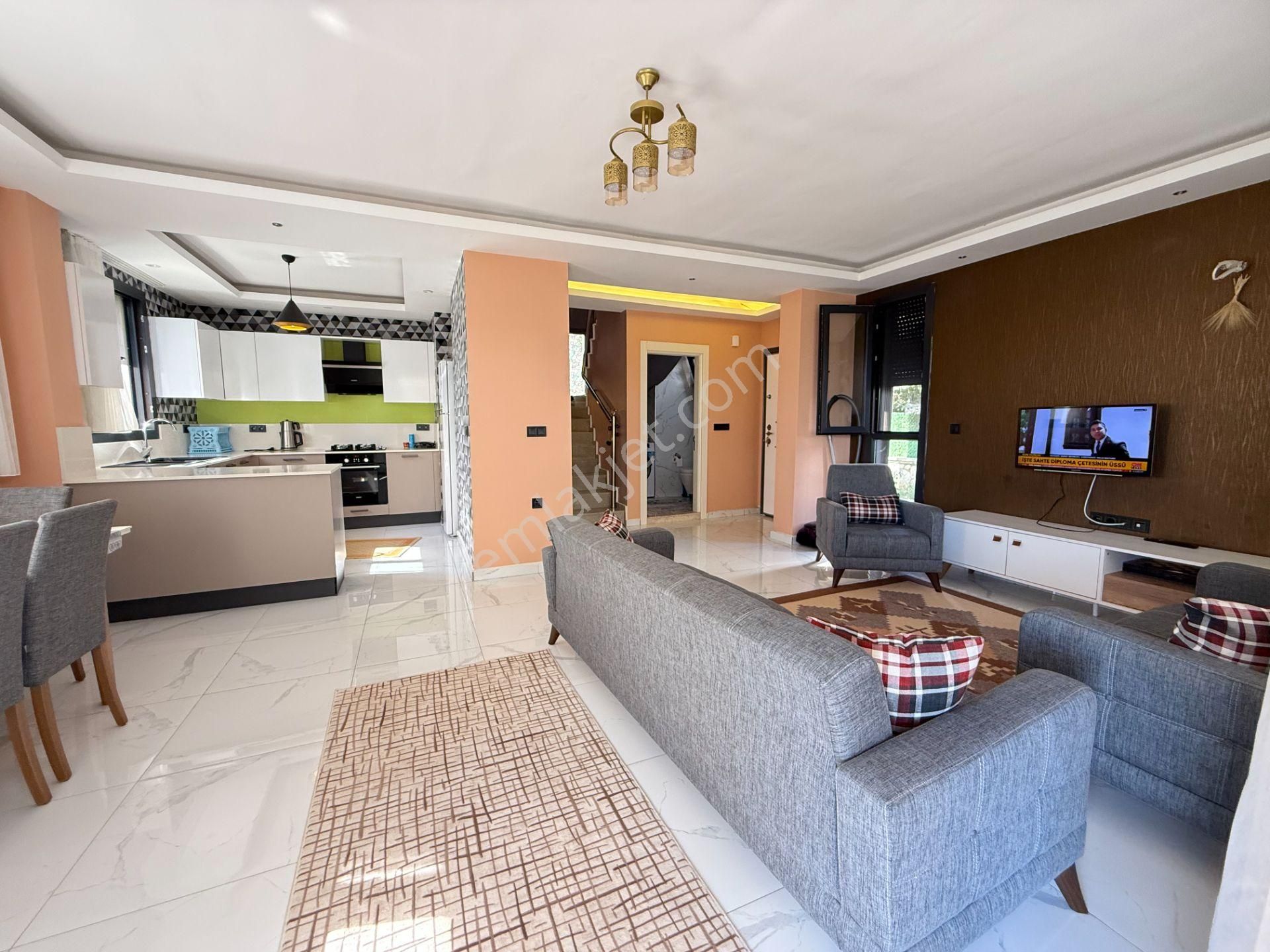 Seferihisar Doğanbey'de Satılık Sıfır Lüks Yapılı 3+1 Havuzlu Villa - Görsel 16