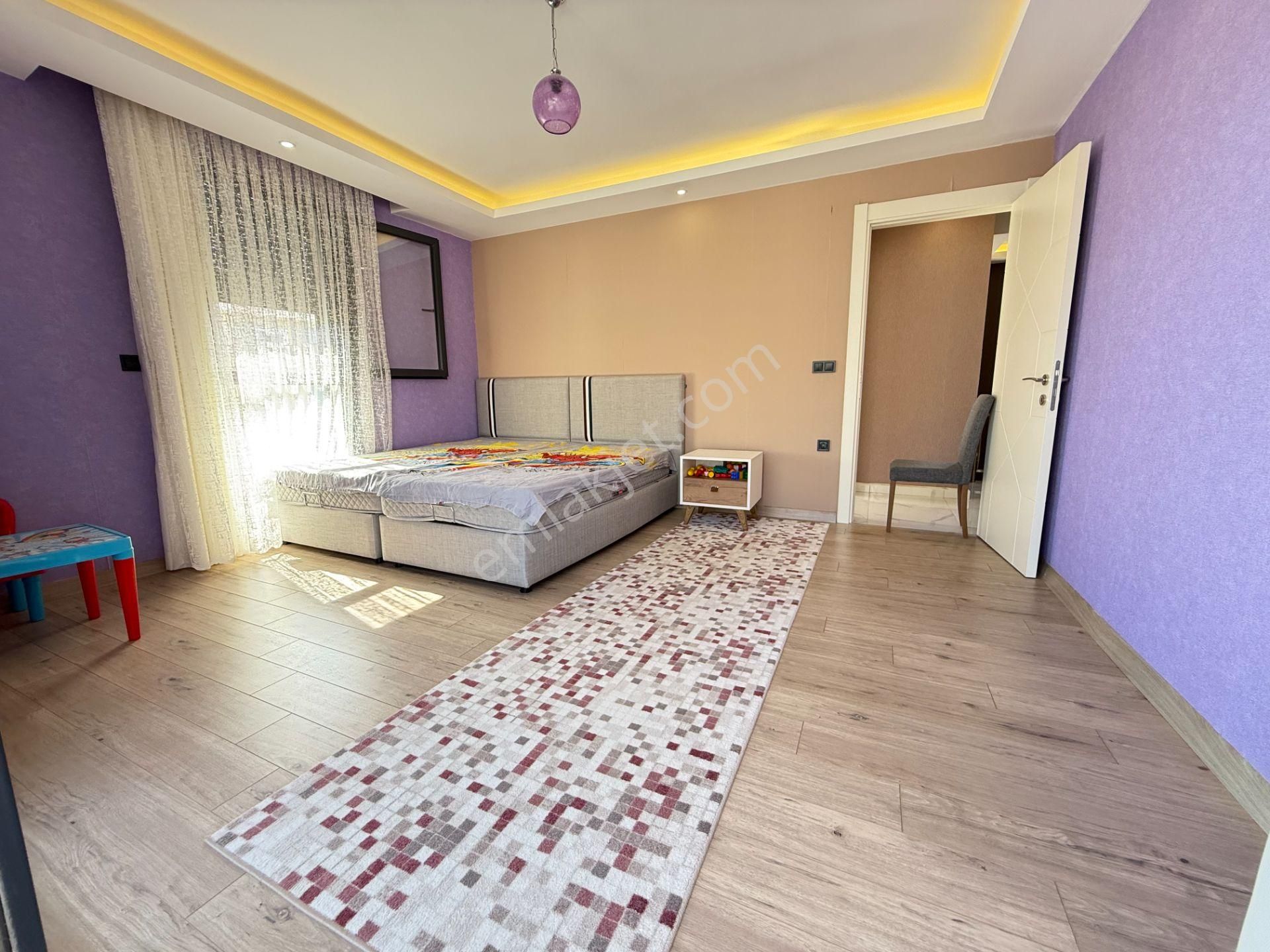 Seferihisar Doğanbey'de Satılık Sıfır Lüks Yapılı 3+1 Havuzlu Villa - Görsel 23