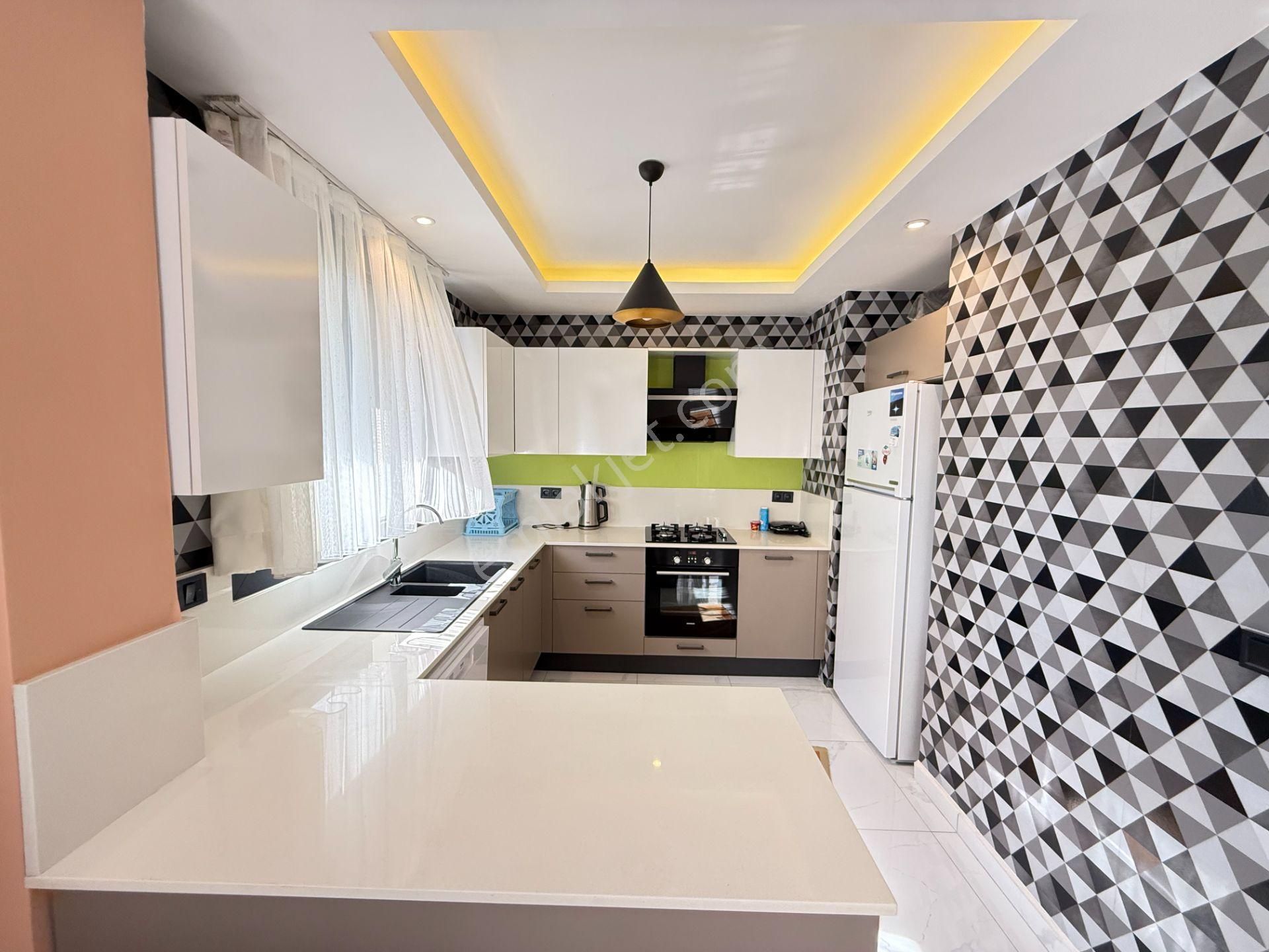 Seferihisar Doğanbey'de Satılık Sıfır Lüks Yapılı 3+1 Havuzlu Villa - Görsel 19