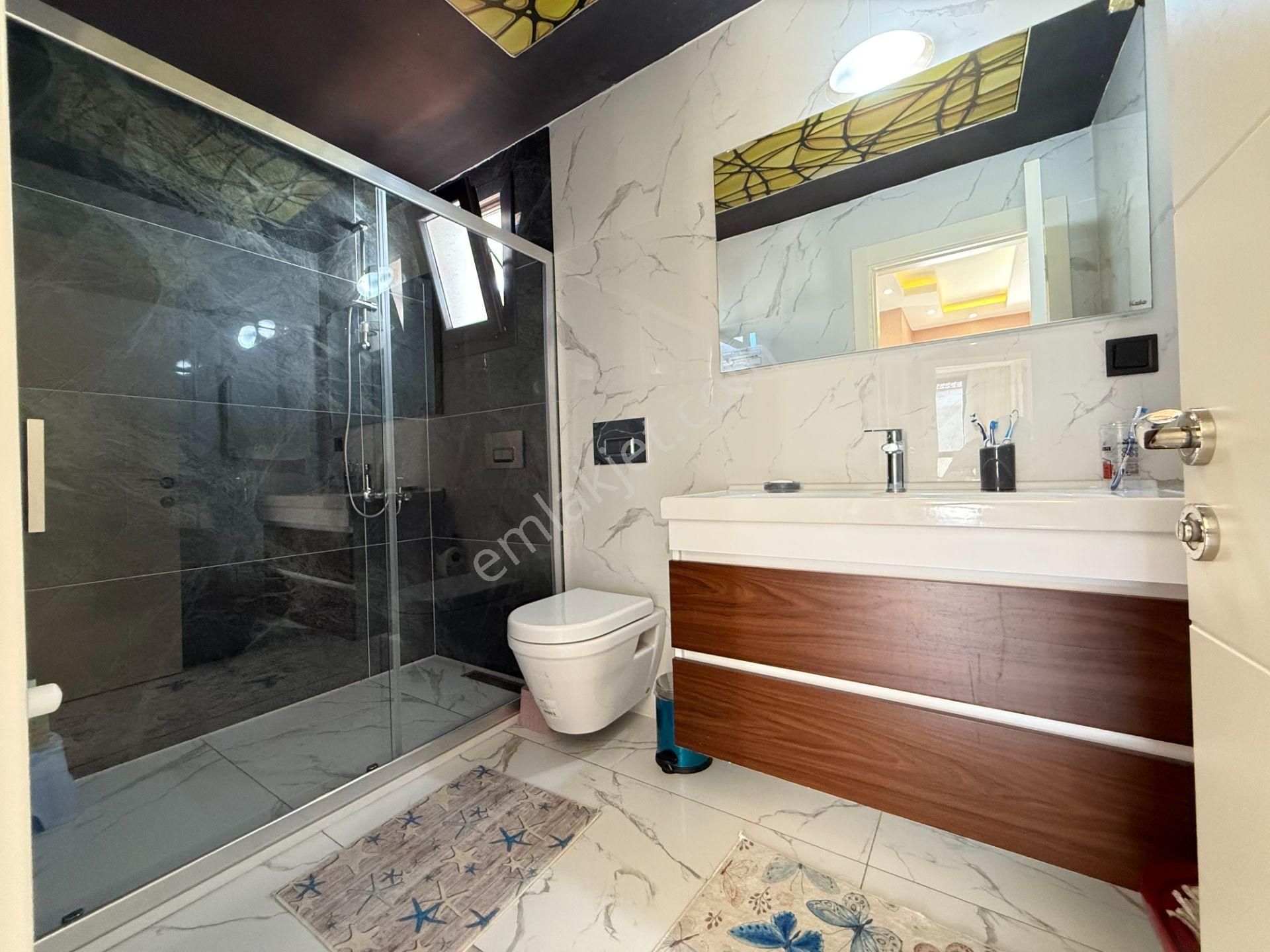 Seferihisar Doğanbey'de Satılık Sıfır Lüks Yapılı 3+1 Havuzlu Villa - Görsel 32