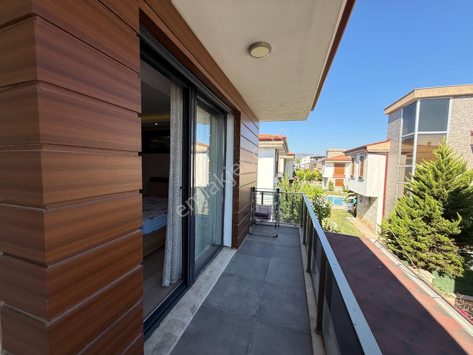 Seferihisar Doğanbey'de Satılık Sıfır Lüks Yapılı 3+1 Havuzlu Villa - Görsel 28