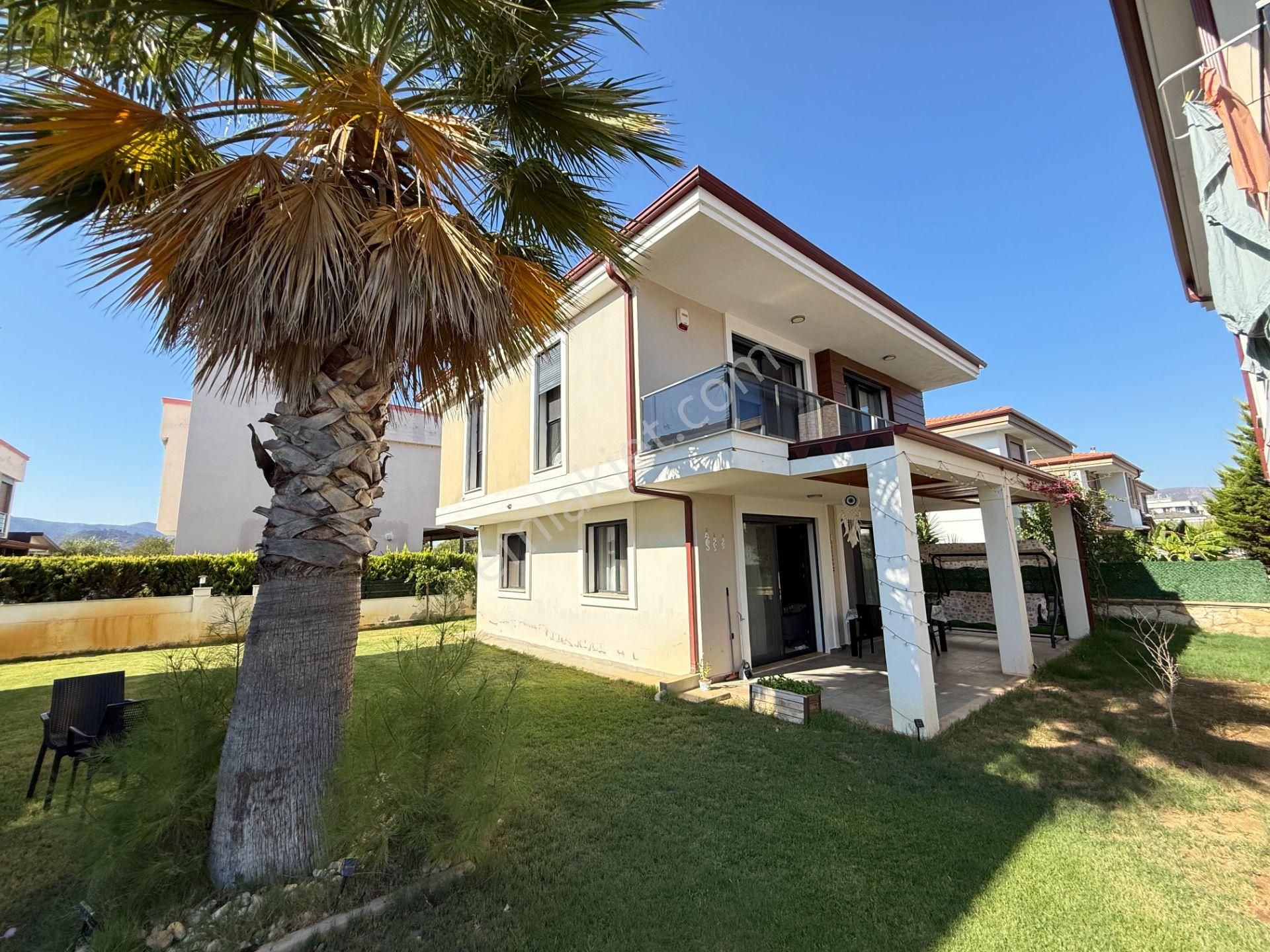 Seferihisar Doğanbey'de Satılık Sıfır Lüks Yapılı 3+1 Havuzlu Villa - Görsel 5