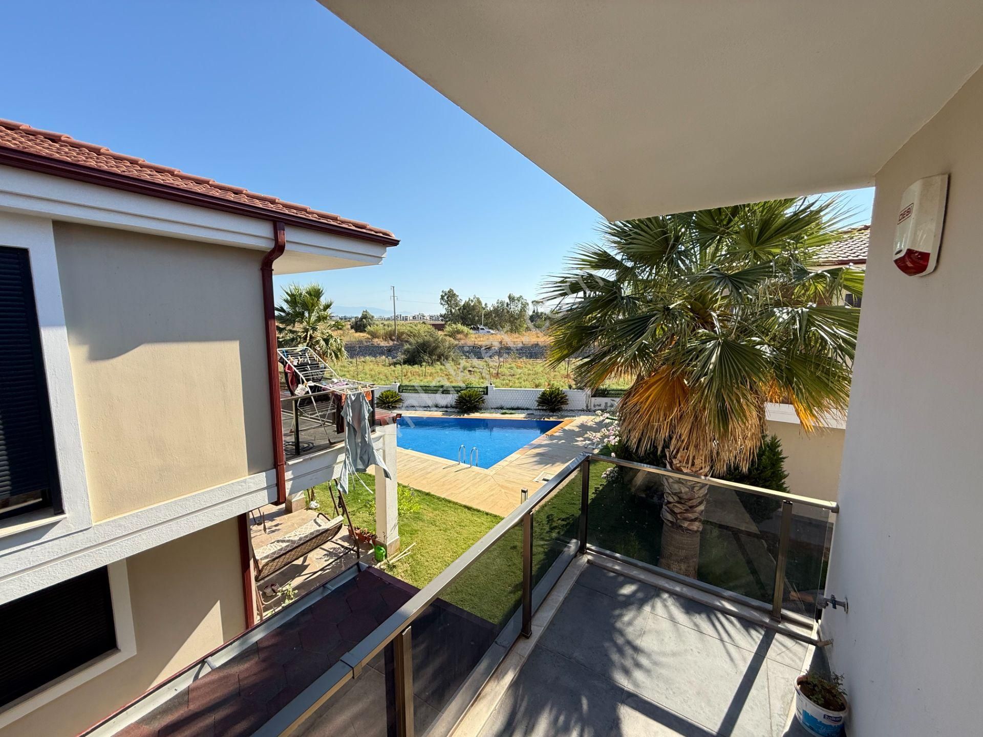 Seferihisar Doğanbey'de Satılık Sıfır Lüks Yapılı 3+1 Havuzlu Villa - Görsel 24