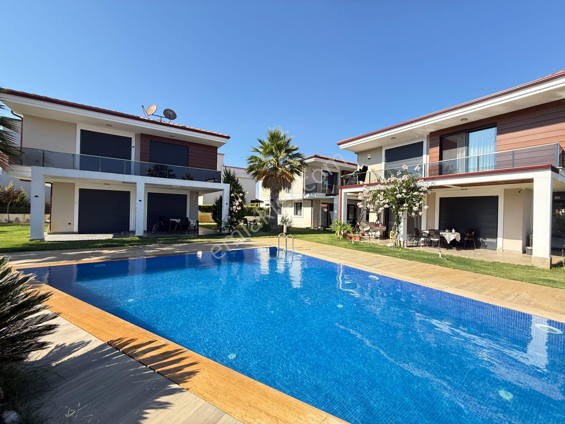 Seferihisar Doğanbey'de Satılık Sıfır Lüks Yapılı 3+1 Havuzlu Villa - Görsel 8