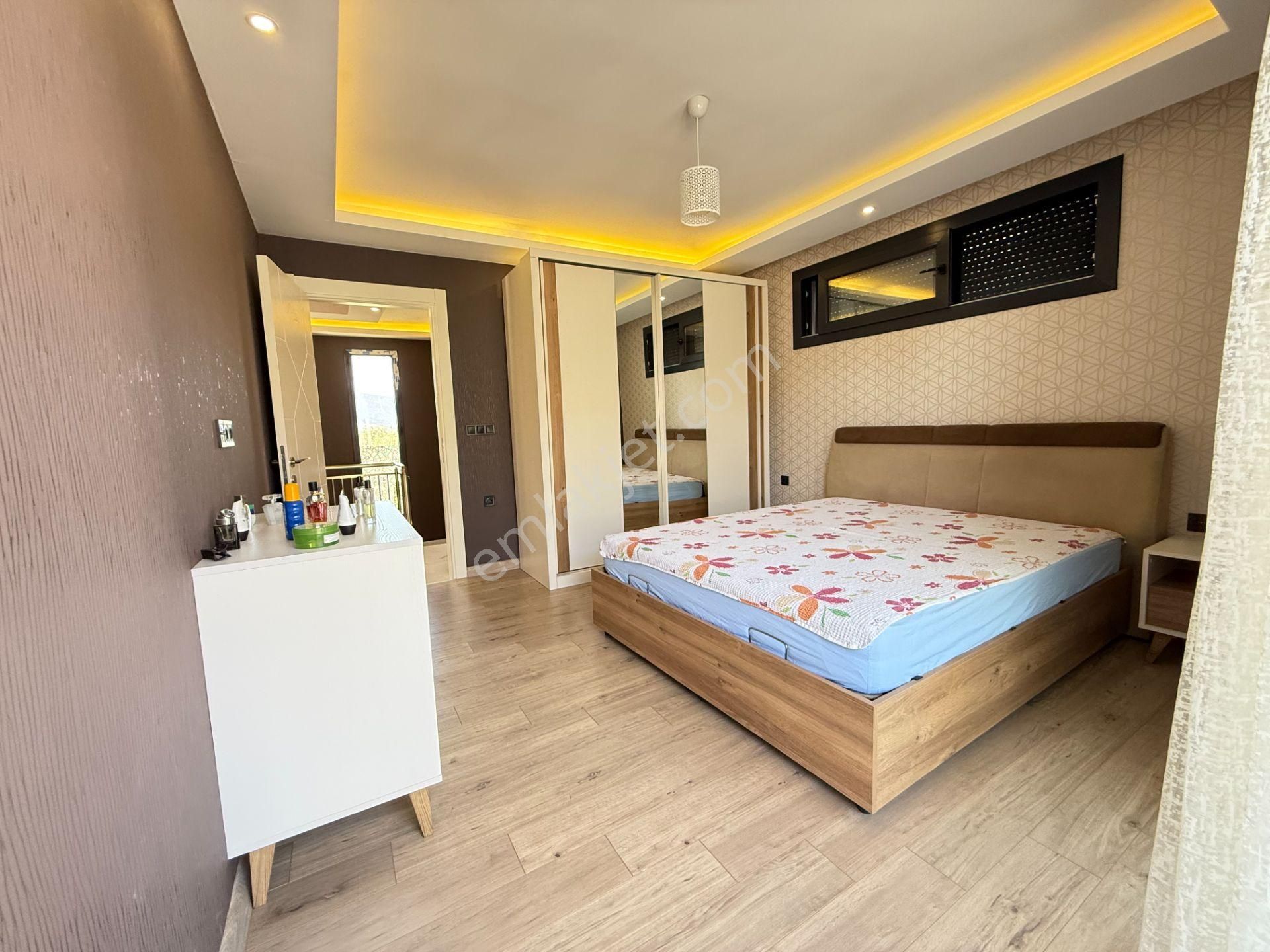 Seferihisar Doğanbey'de Satılık Sıfır Lüks Yapılı 3+1 Havuzlu Villa - Görsel 22