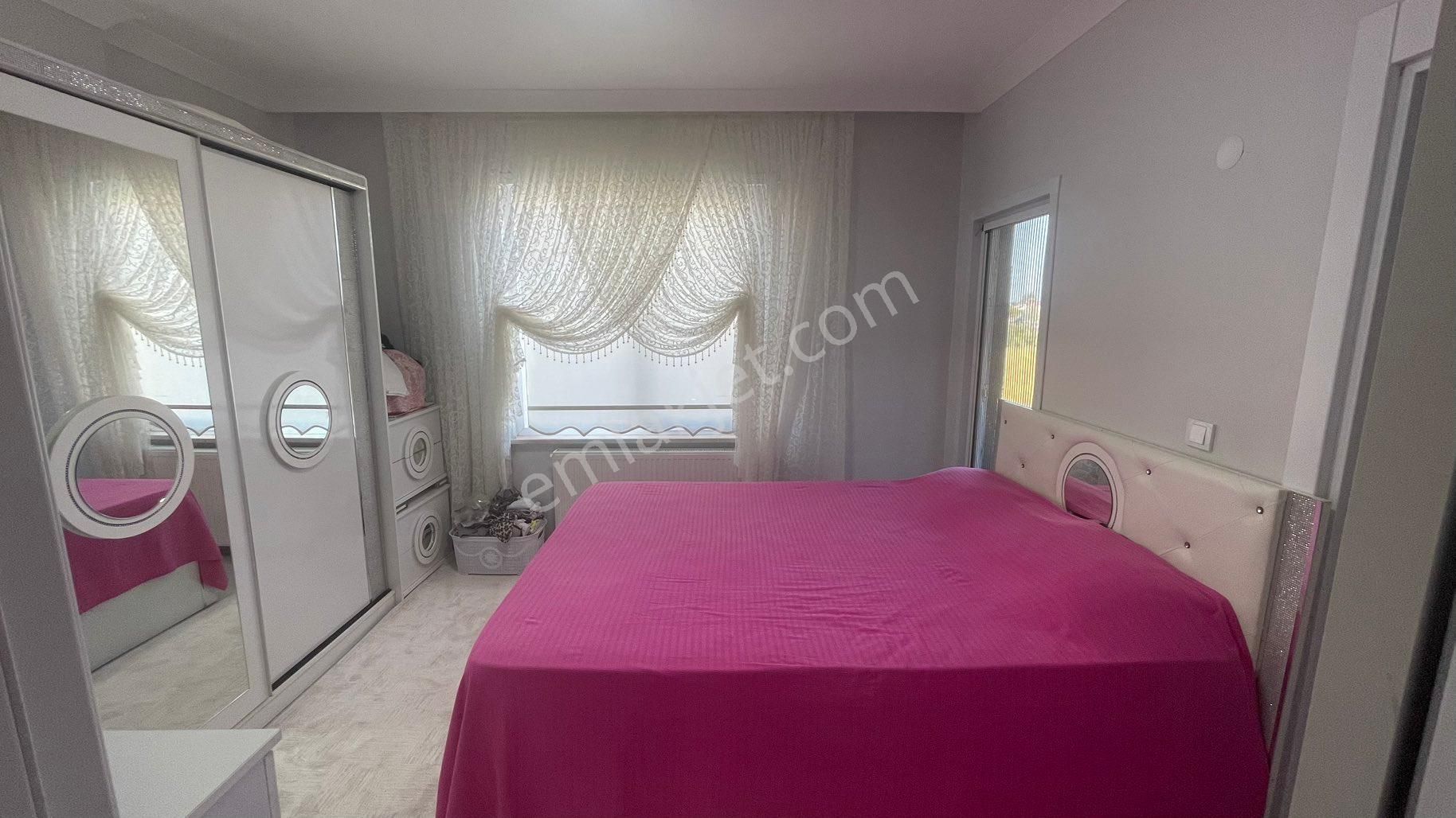 Yeniçiftlik'de Denize 200 Metre Mesafede - Eşyalı Müstakil 4+1 Lüx Villa - Görsel 32