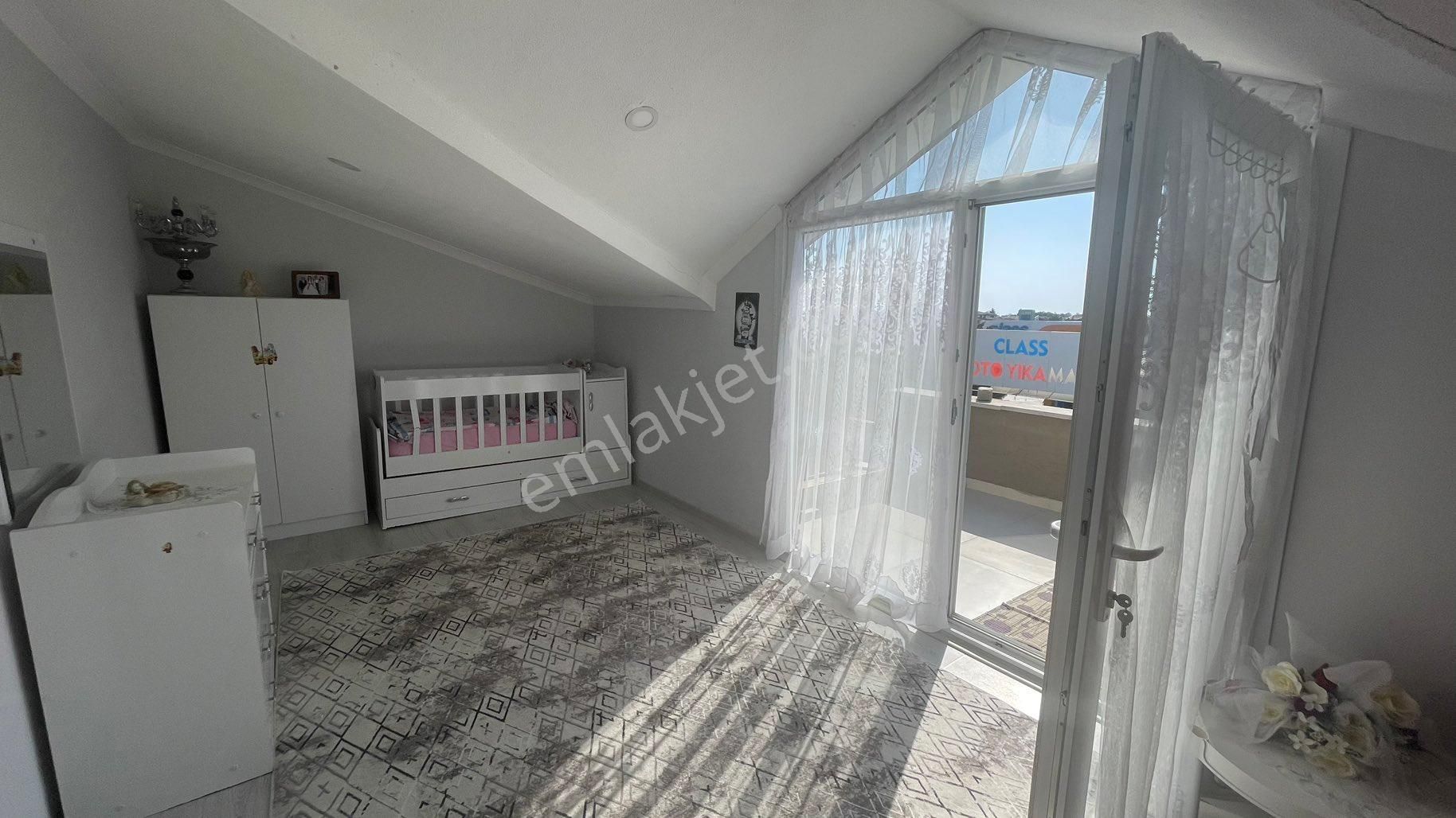 Yeniçiftlik'de Denize 200 Metre Mesafede - Eşyalı Müstakil 4+1 Lüx Villa - Görsel 35