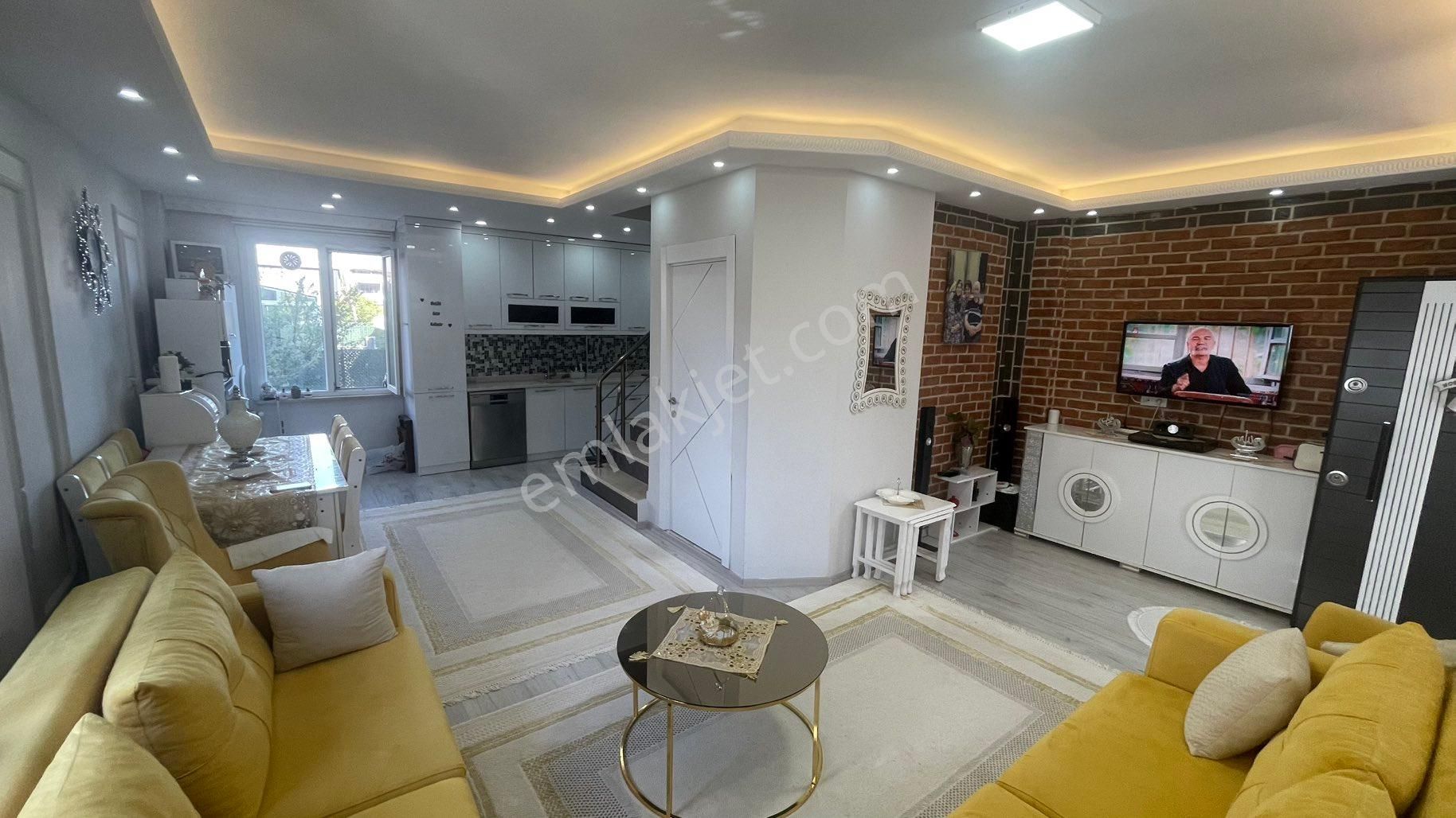 Yeniçiftlik'de Denize 200 Metre Mesafede - Eşyalı Müstakil 4+1 Lüx Villa - Görsel 20