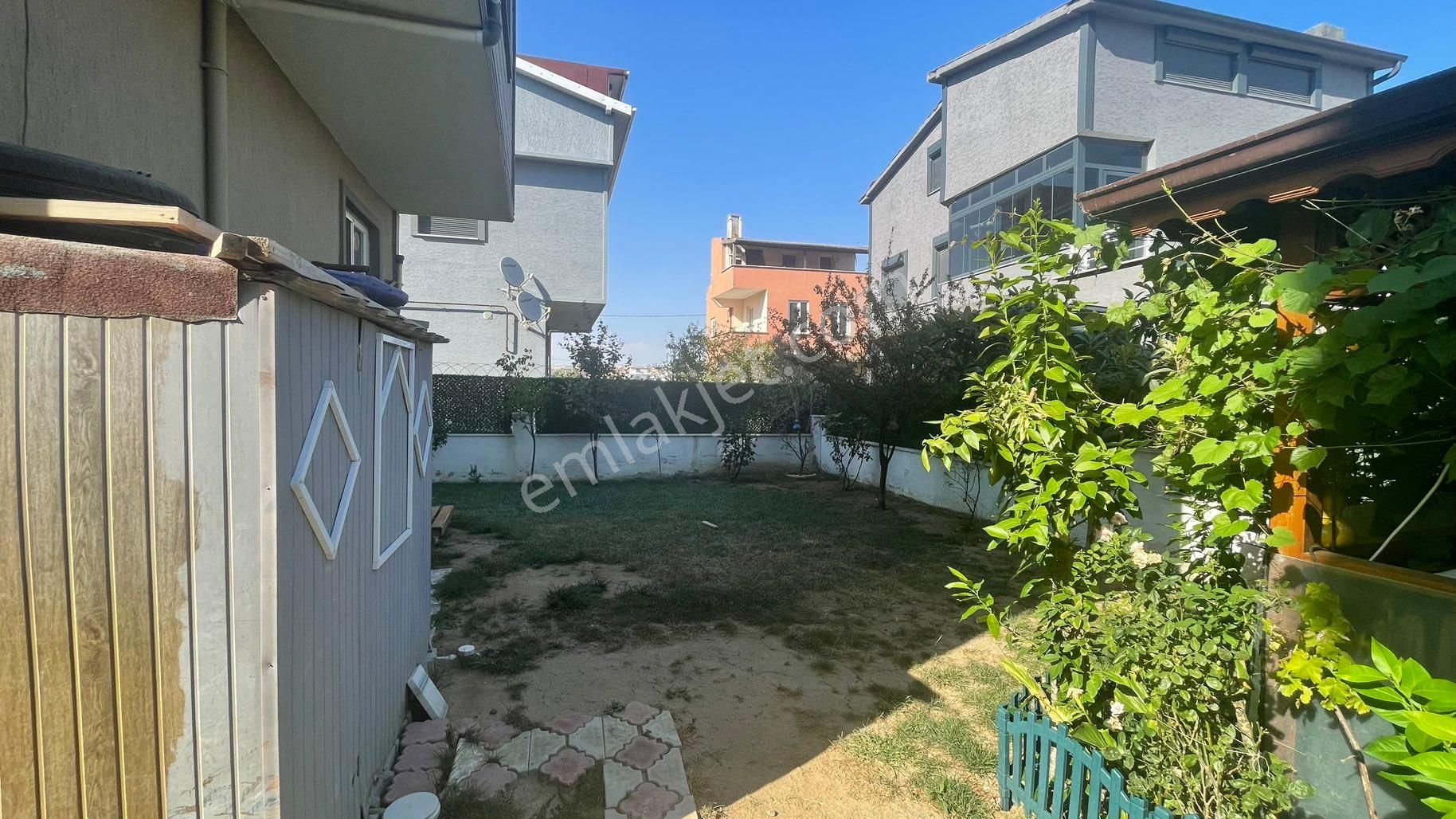 Yeniçiftlik'de Denize 200 Metre Mesafede - Eşyalı Müstakil 4+1 Lüx Villa - Görsel 8