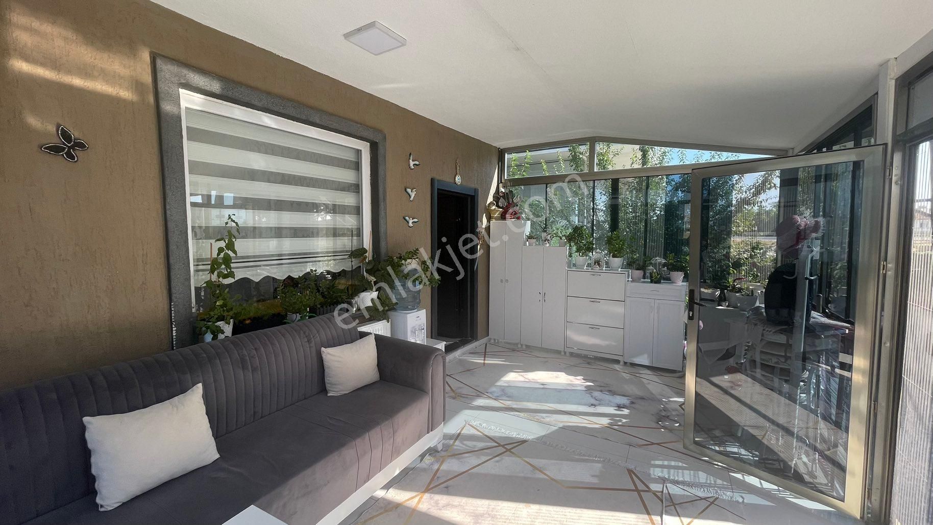 Yeniçiftlik'de Denize 200 Metre Mesafede - Eşyalı Müstakil 4+1 Lüx Villa - Görsel 12