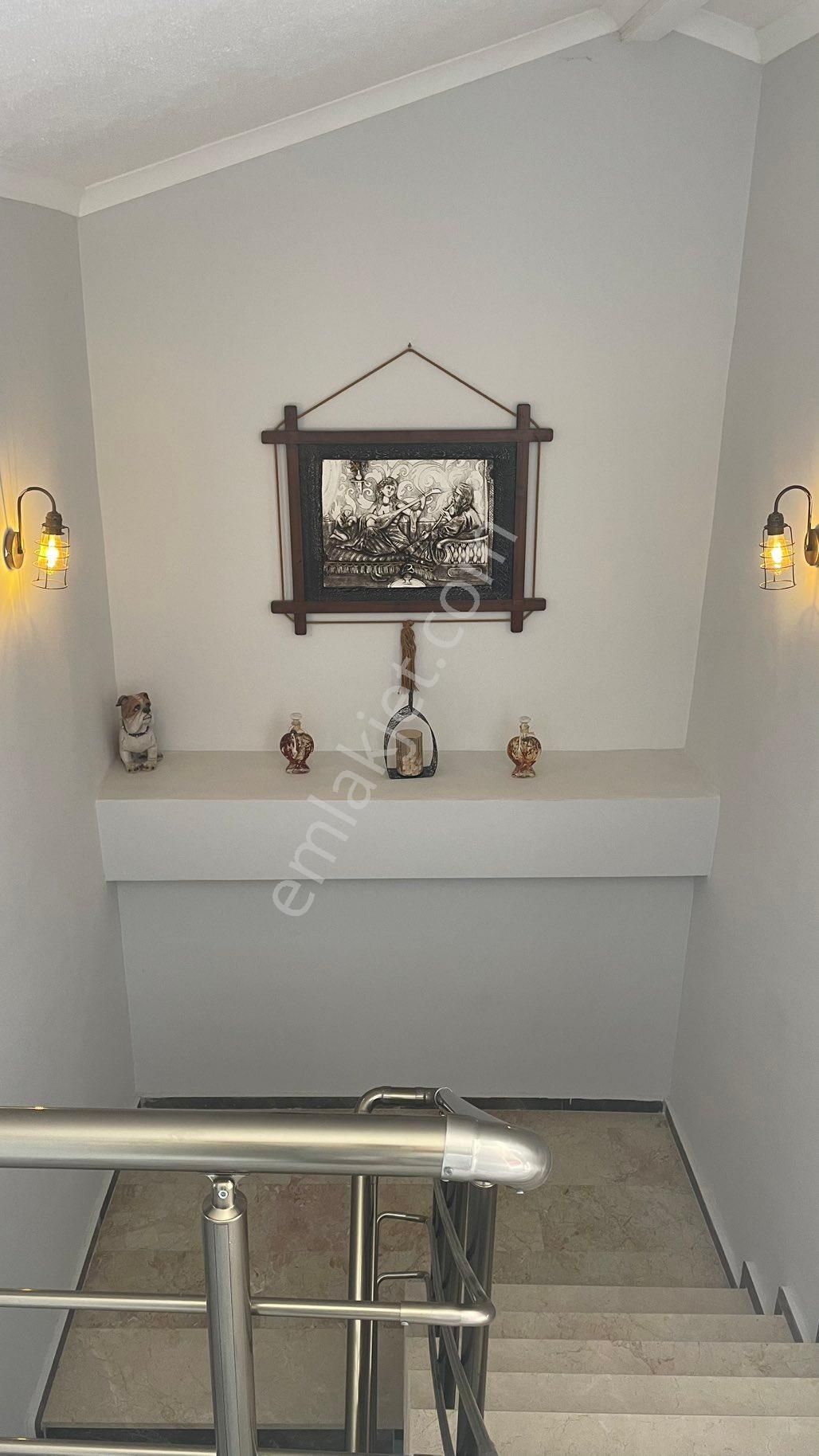 Yeniçiftlik'de Denize 200 Metre Mesafede - Eşyalı Müstakil 4+1 Lüx Villa - Görsel 34