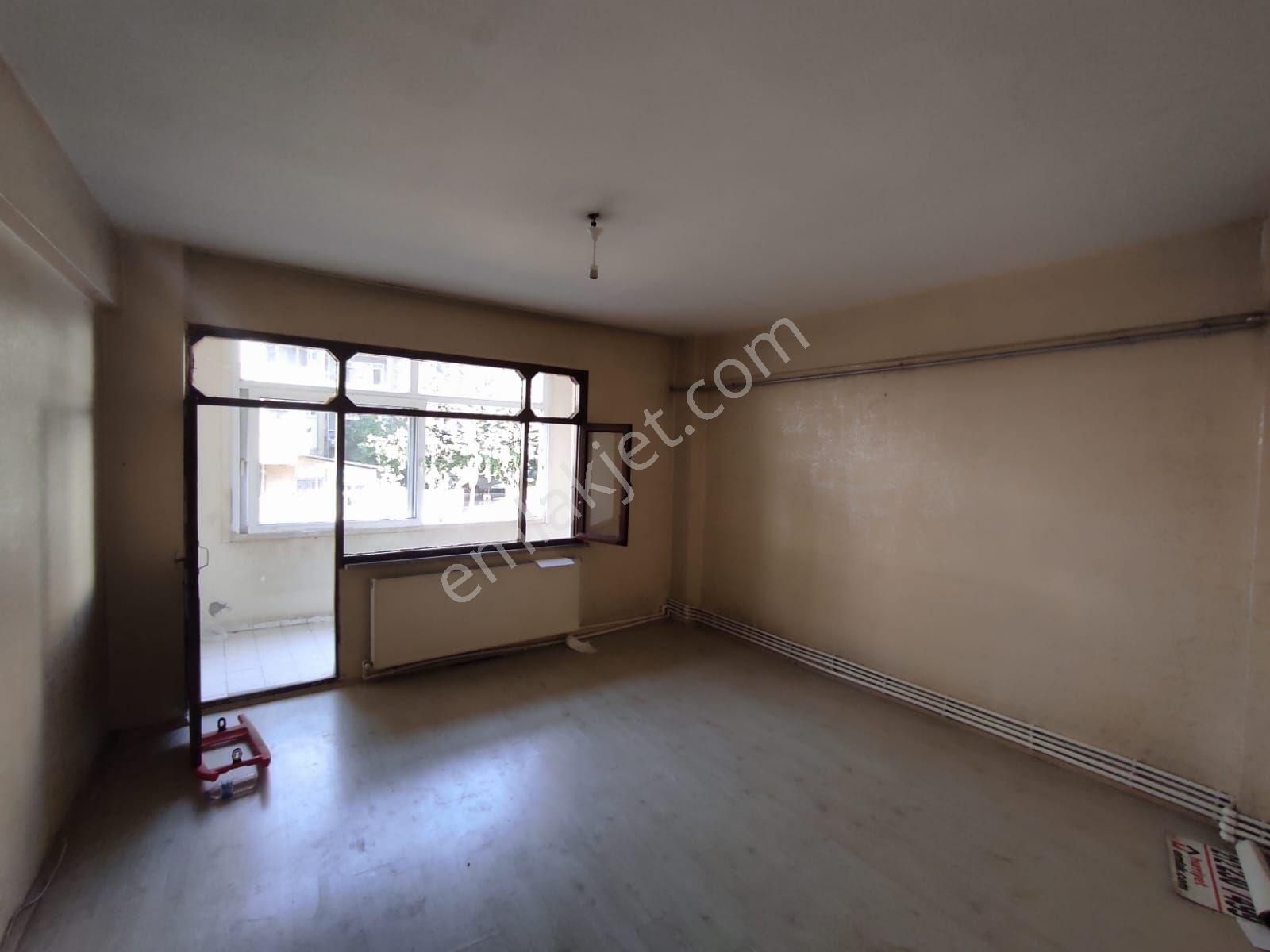 Ege Emlaktan Kağıthane Çağlyan Mh Kiralık 2+1 Daıre