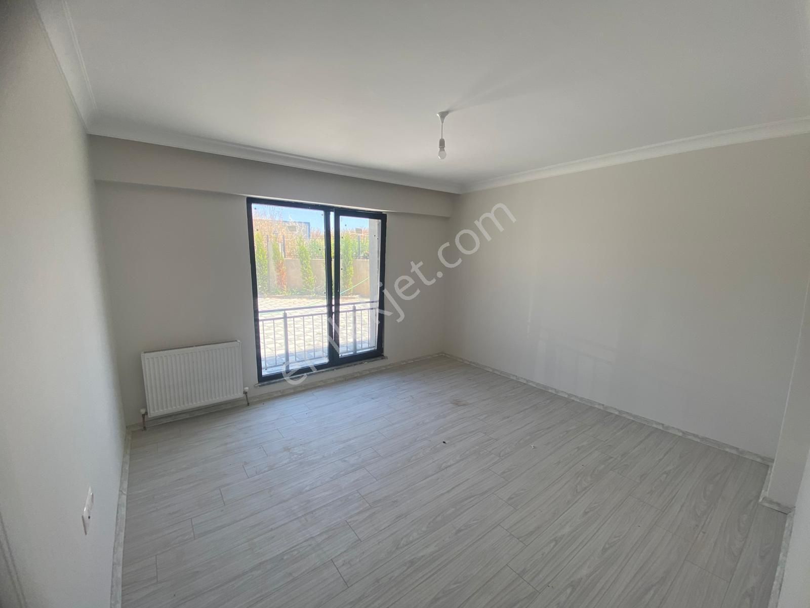 Akçalarda Sıfır Satılık 1+1 Daire - Görsel 8