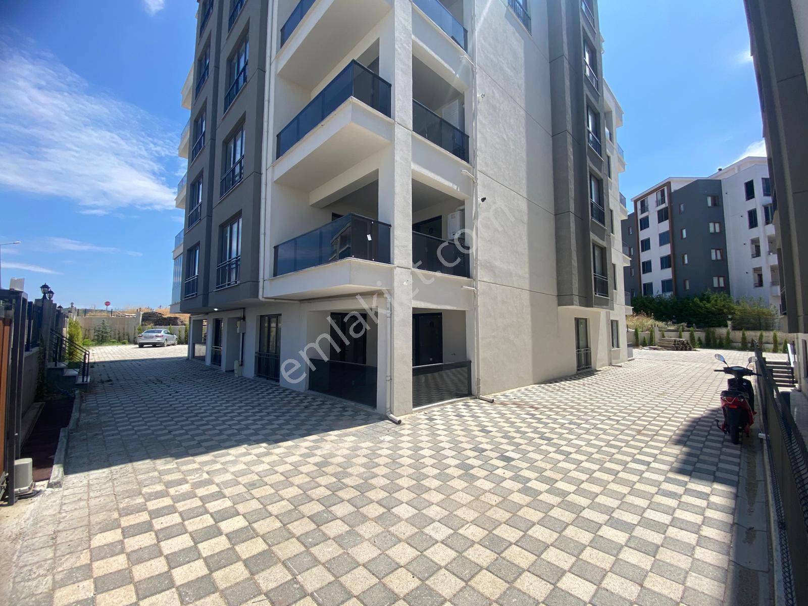 Akçalarda Sıfır Satılık 1+1 Daire - Görsel 17