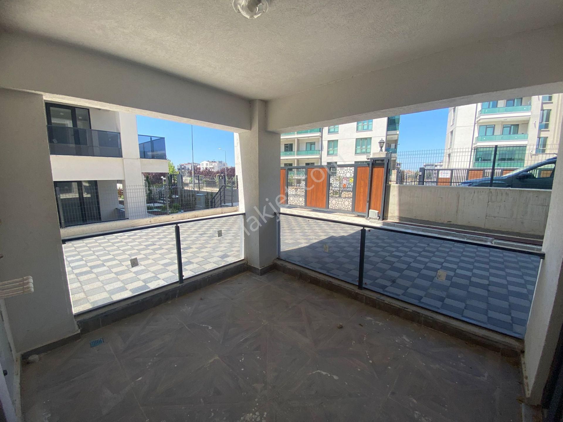 Akçalarda Sıfır Satılık 1+1 Daire - Görsel 10