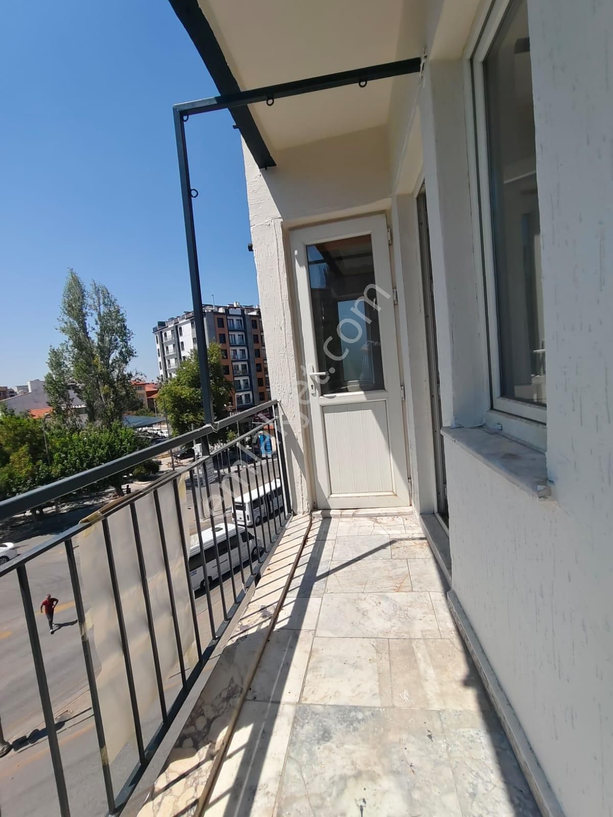 Devlet Hastanesi Yanı Arakat Asansörlü 3+1 Daire - Görsel 28