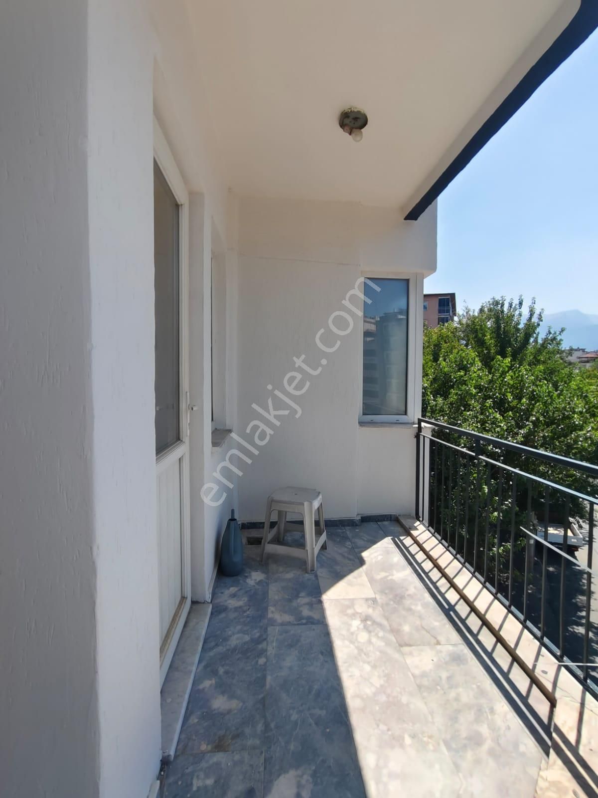 Devlet Hastanesi Yanı Arakat Asansörlü 3+1 Daire - Görsel 12