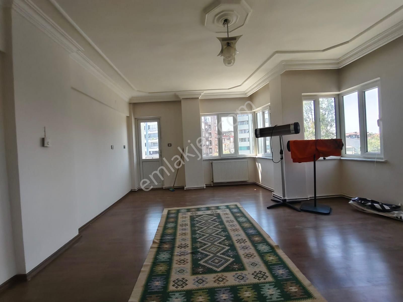 Devlet Hastanesi Yanı Arakat Asansörlü 3+1 Daire - Görsel 3