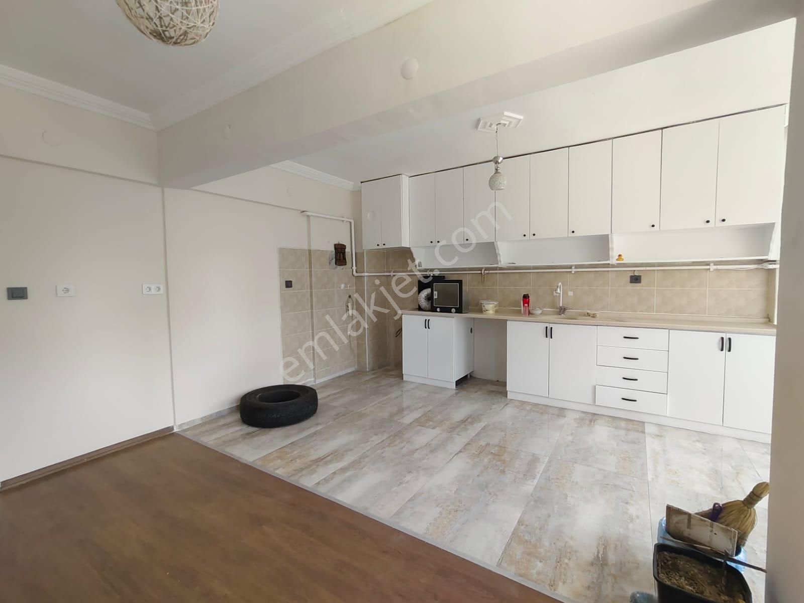 Devlet Hastanesi Yanı Arakat Asansörlü 3+1 Daire - Görsel 17