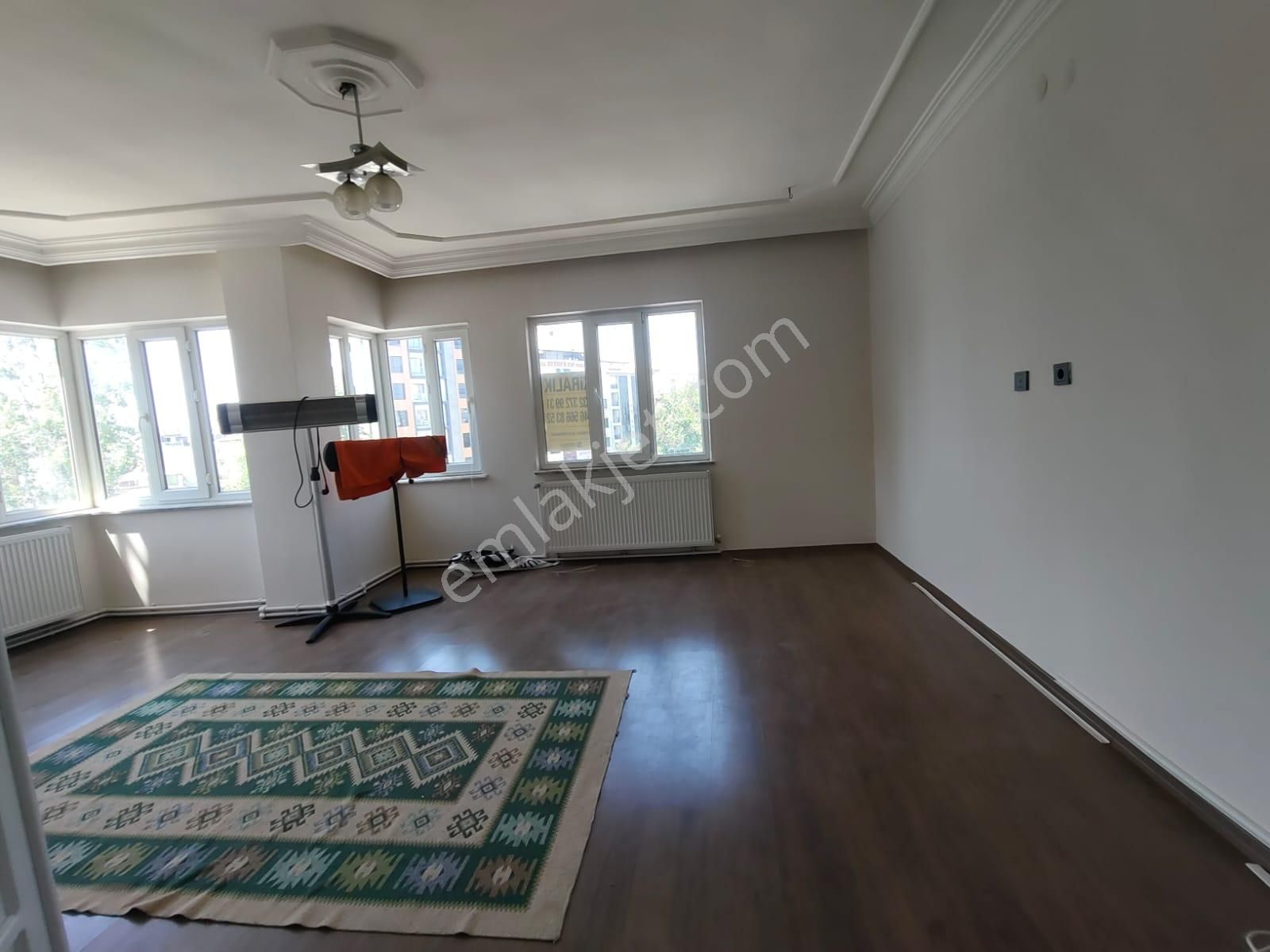 Devlet Hastanesi Yanı Arakat Asansörlü 3+1 Daire - Görsel 16