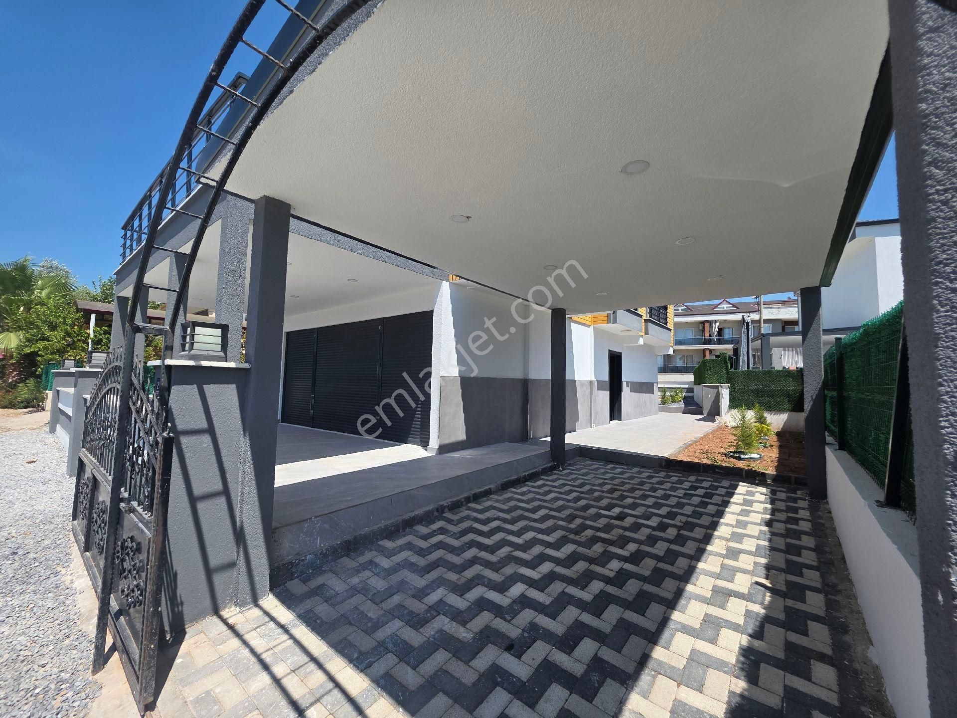 Didim Akbük'de 350 M² Arsa İçinde Müstakil Havuzlu Acil Satılık Villa - Görsel 3