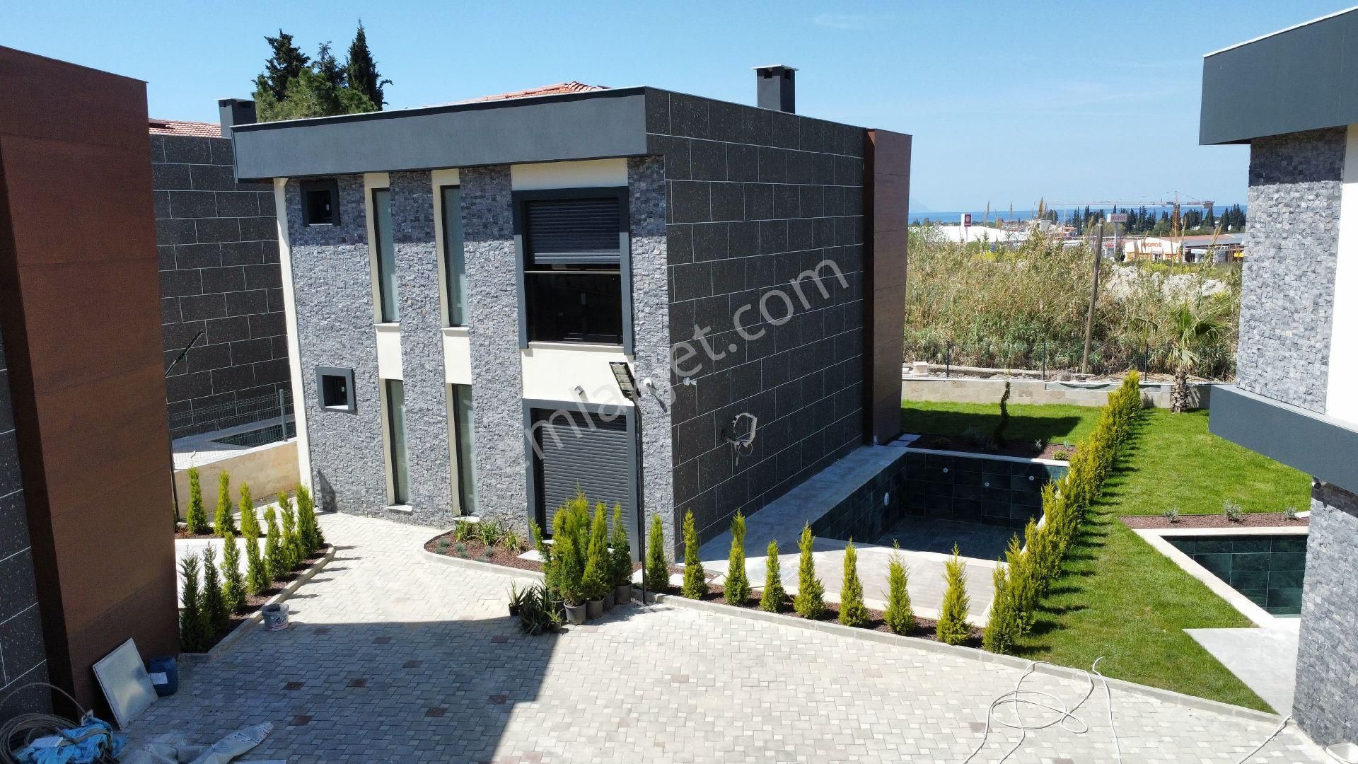 Kuşadası Avm Bölgesinde 4+1 Özel Havuzlu Lux Villa - Görsel 29