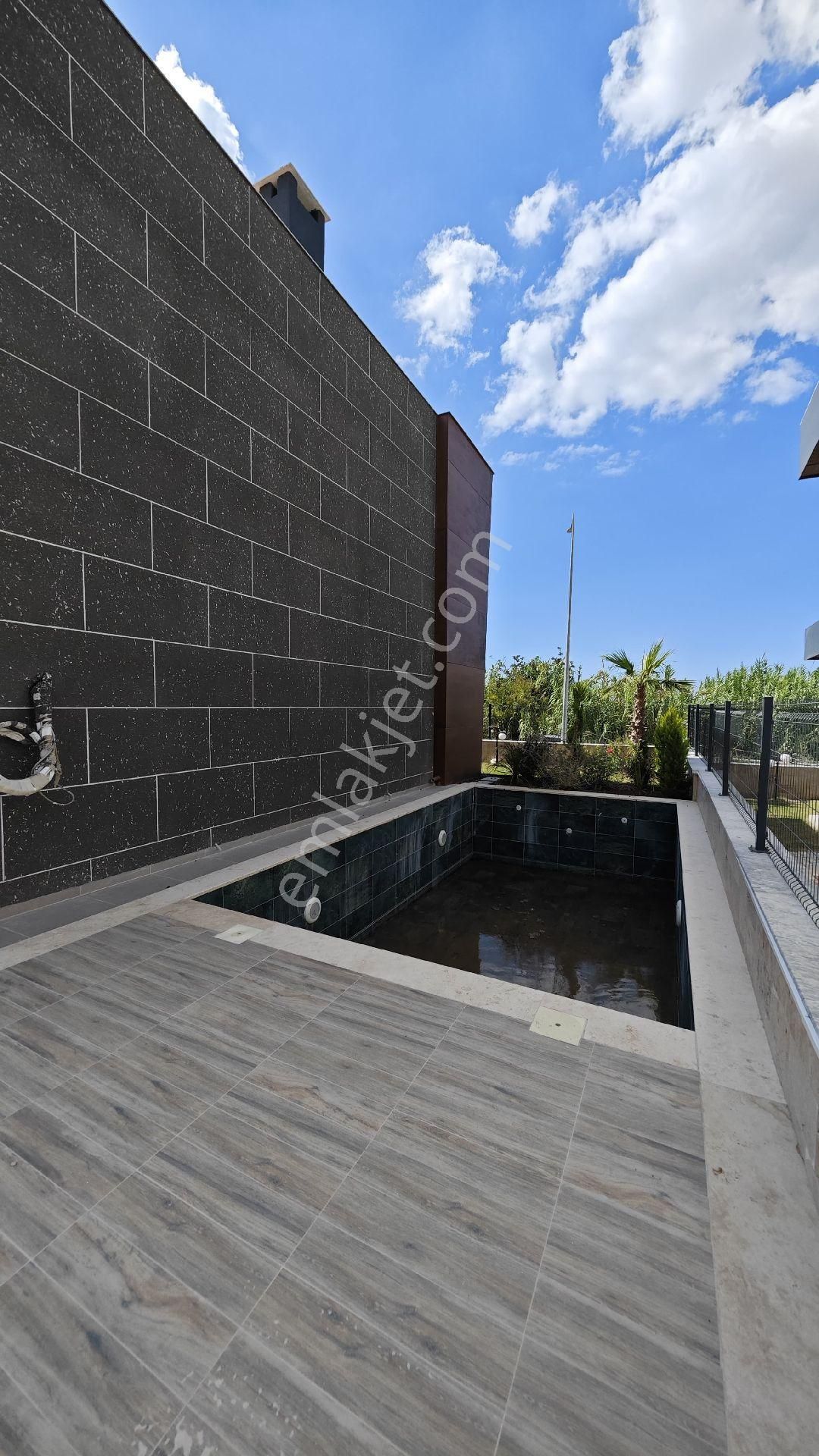 Kuşadası Avm Bölgesinde 4+1 Özel Havuzlu Lux Villa - Görsel 26