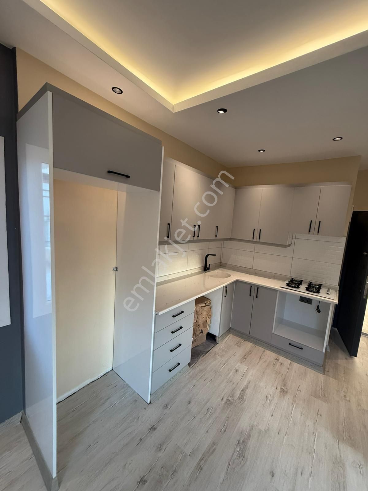 Mithatpaşa’da Villa Konforunda 4+1 Sıfır Dubleks Daire!