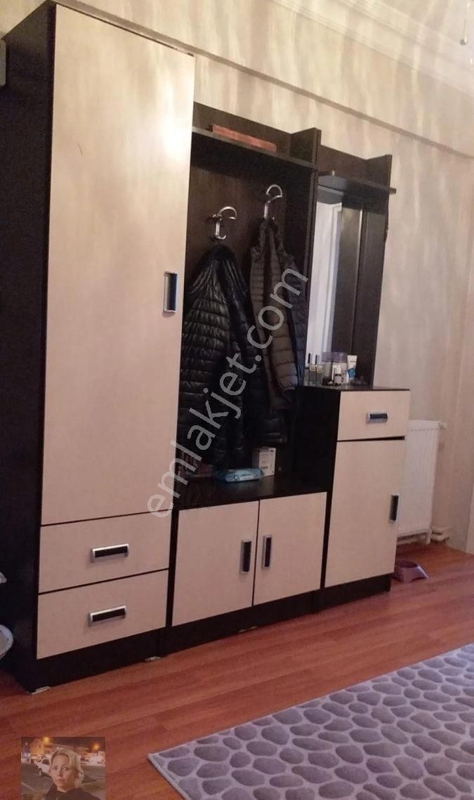 Büşra Gayrimenkulden Satılık Daire 2+1 Kat 4 Bina Yaşı 25 Doğalgazlı Kombili 100m2