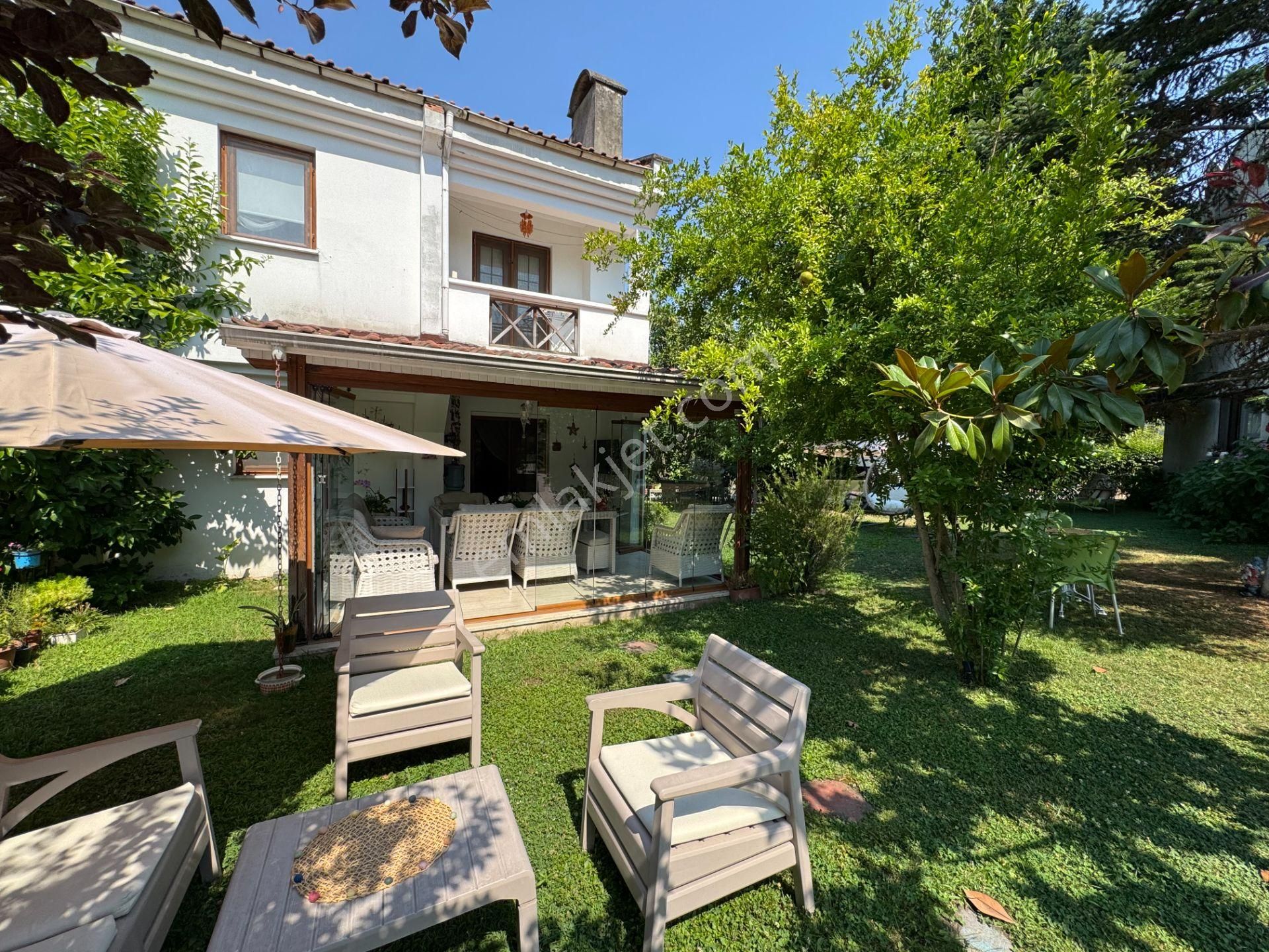 Remax Klas Fatih Çakar’dan Kırkpınar’da Göltepe Sitesinde Satılık 3+1 Villa