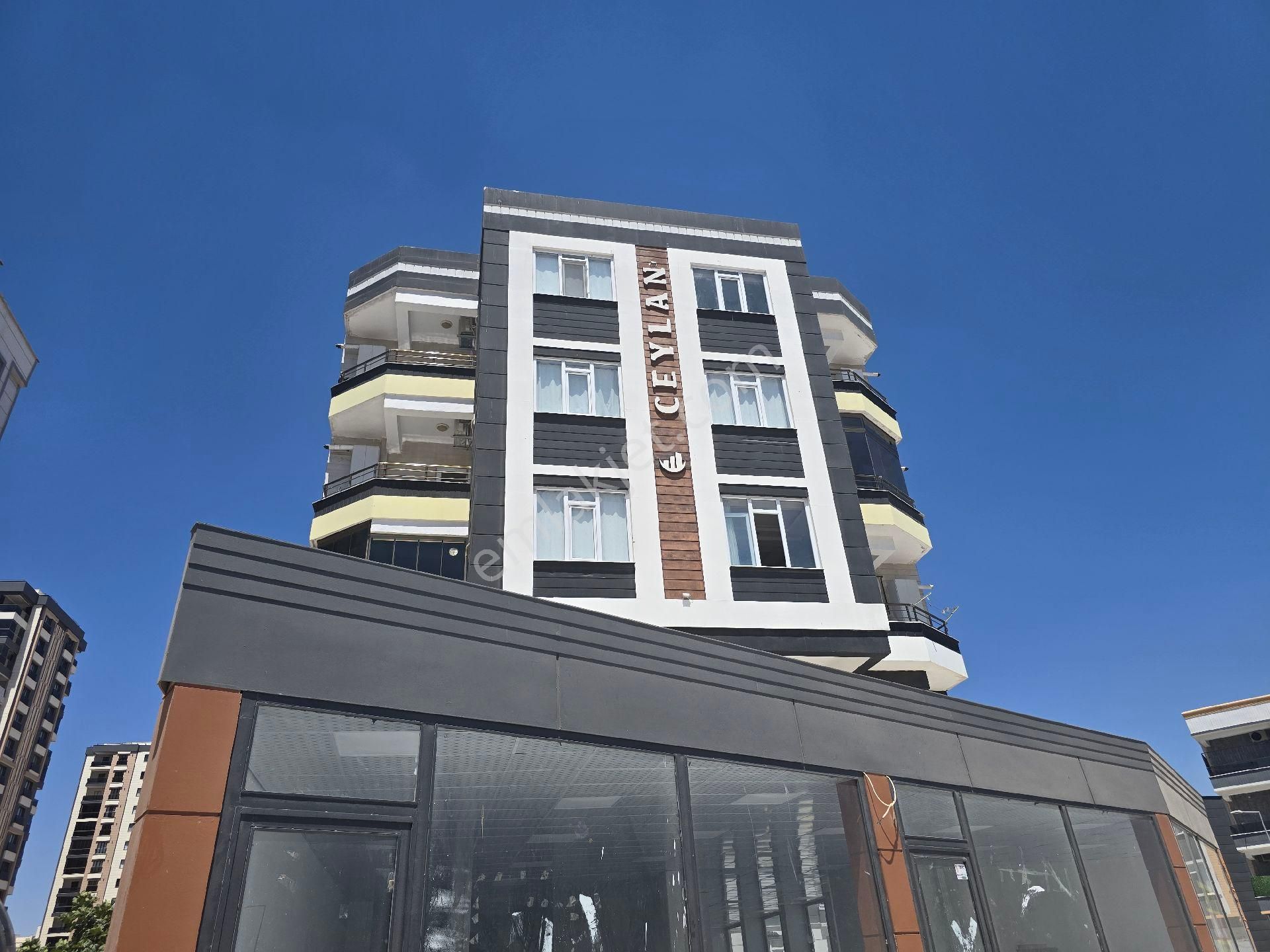 Burhan Kılınç'dan Kiralık 2+1