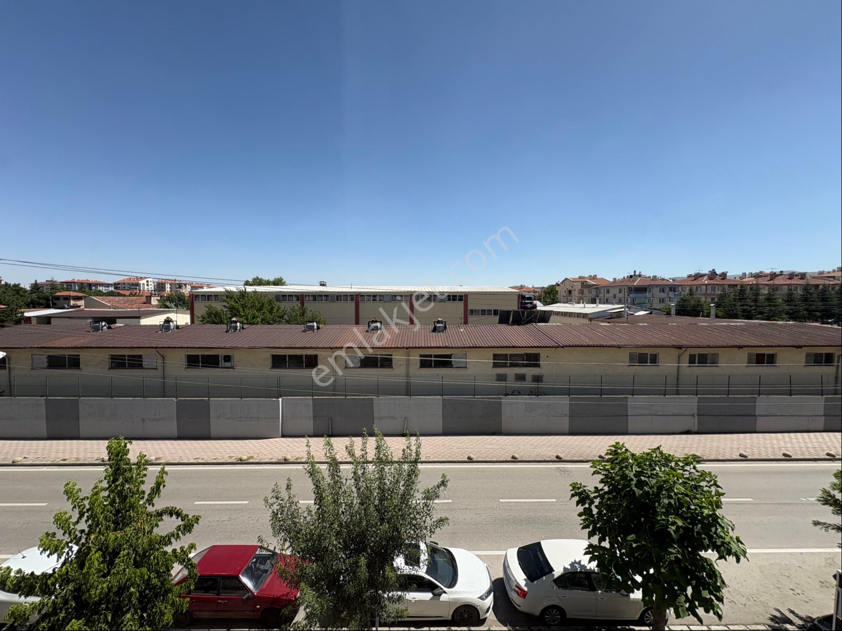 Adliye Ve Cezaevi Anayolu Üzeri Satılık Daire - Görsel 9